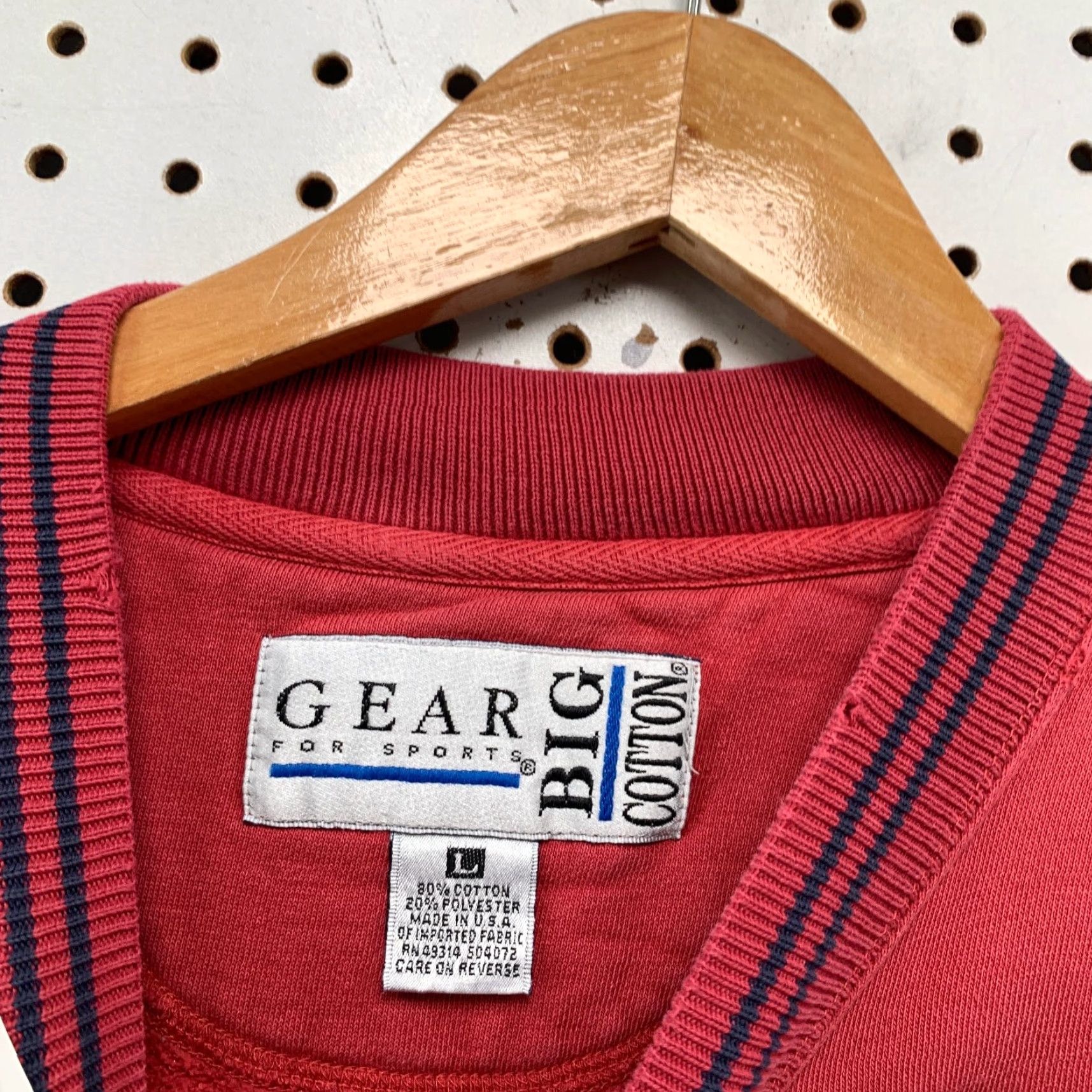 Vintage VINTAGE Gear For Sports Sweatshirt Mens L Red Embroidered Crewneck Fleece Made USA Size US L / EU 52-54 / 3 - 3 Thumbnail