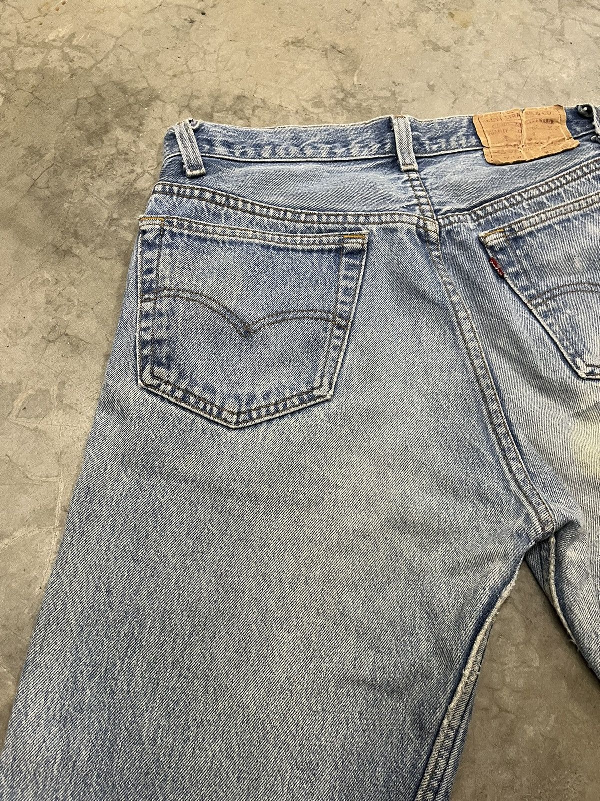 Levi's Vintage 501xx light wash distressed denim Size US 31 - 15 Thumbnail