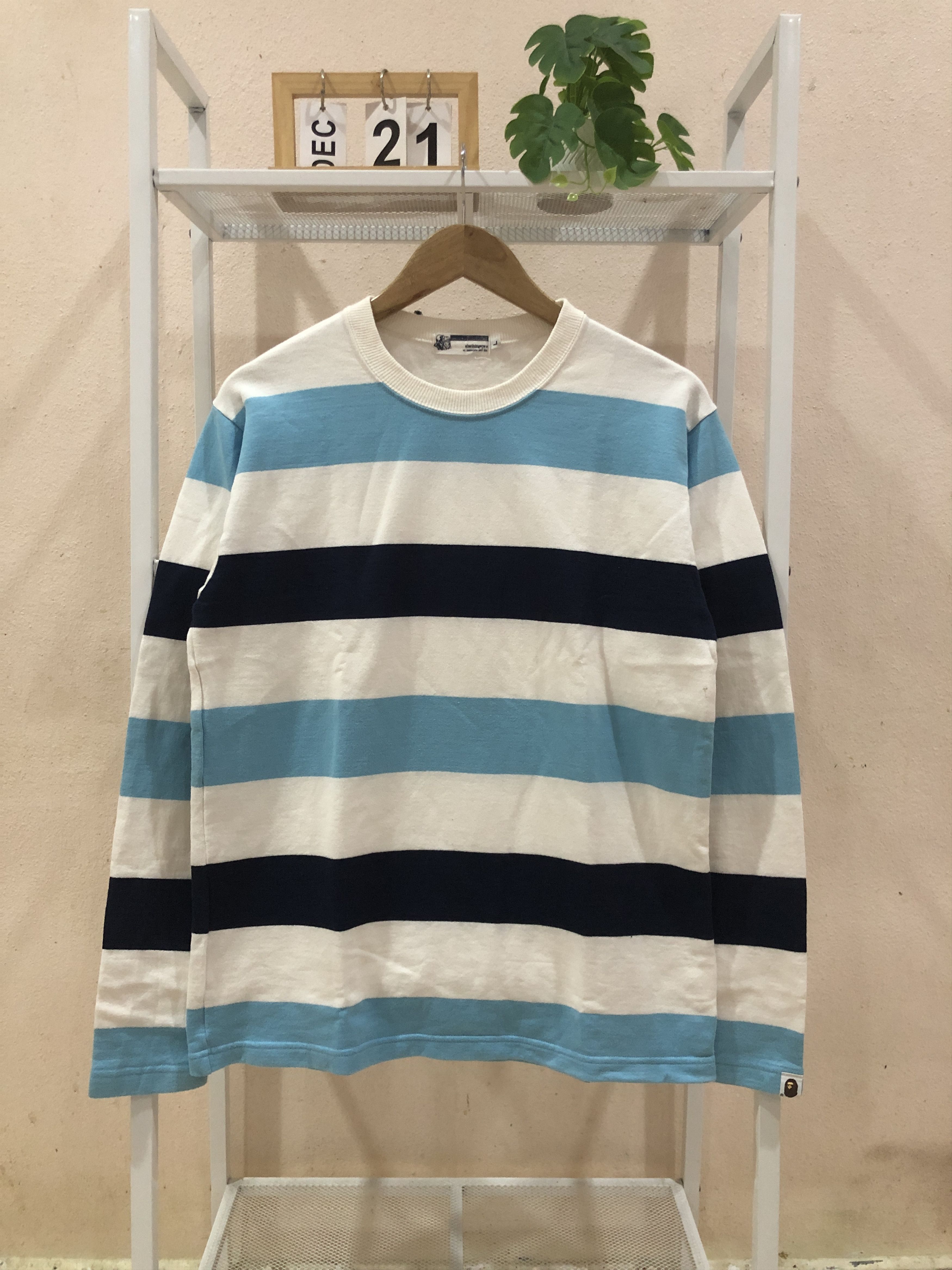 Bape OG Vintage 2000 A Bathing Ape Striped Crew Neck Sweatshirts Size US L / EU 52-54 / 3 - 1 Thumbnail
