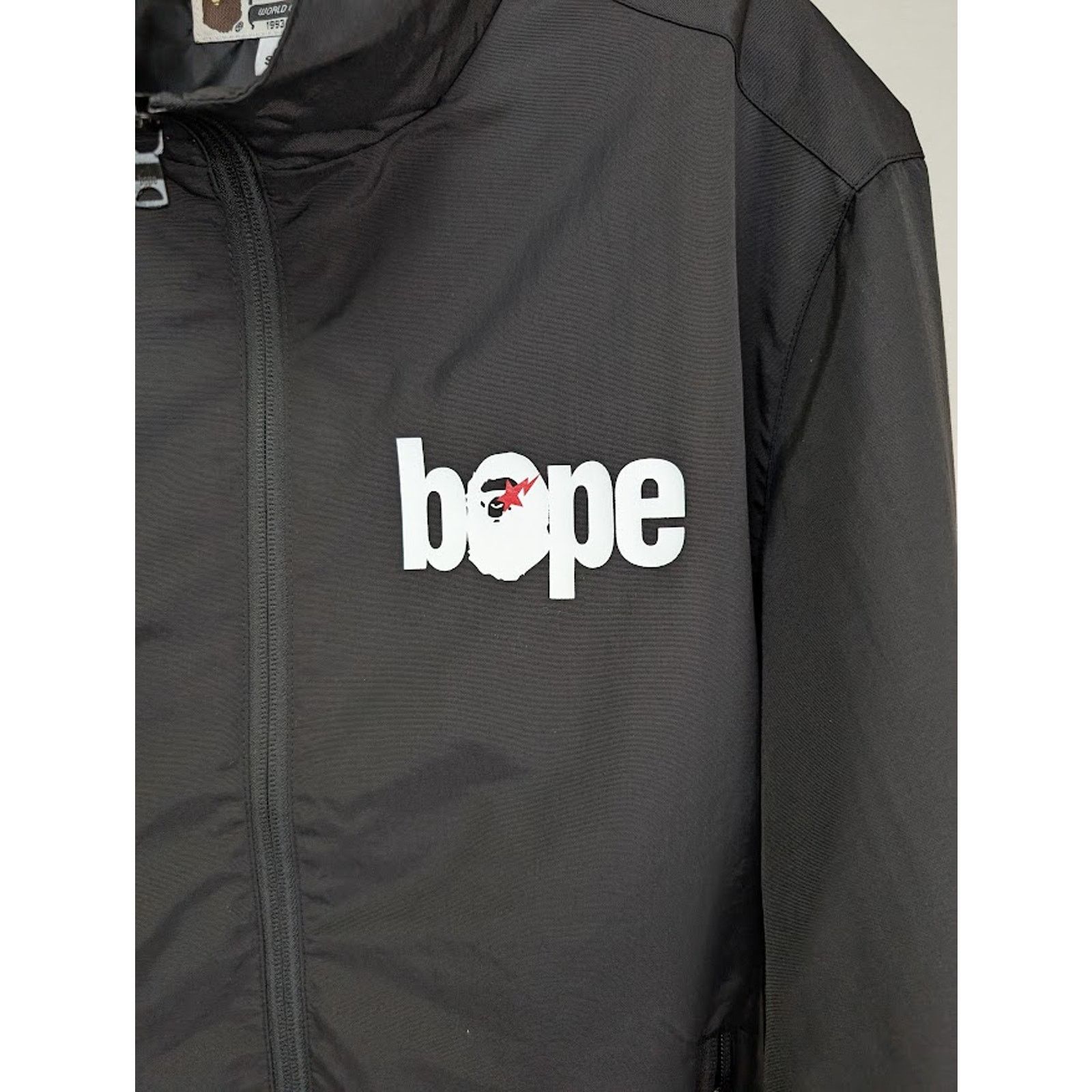 Bape o1rshd1 Logo Windbreaker Jacket in Black Size US L / EU 52-54 / 3 - 3 Thumbnail