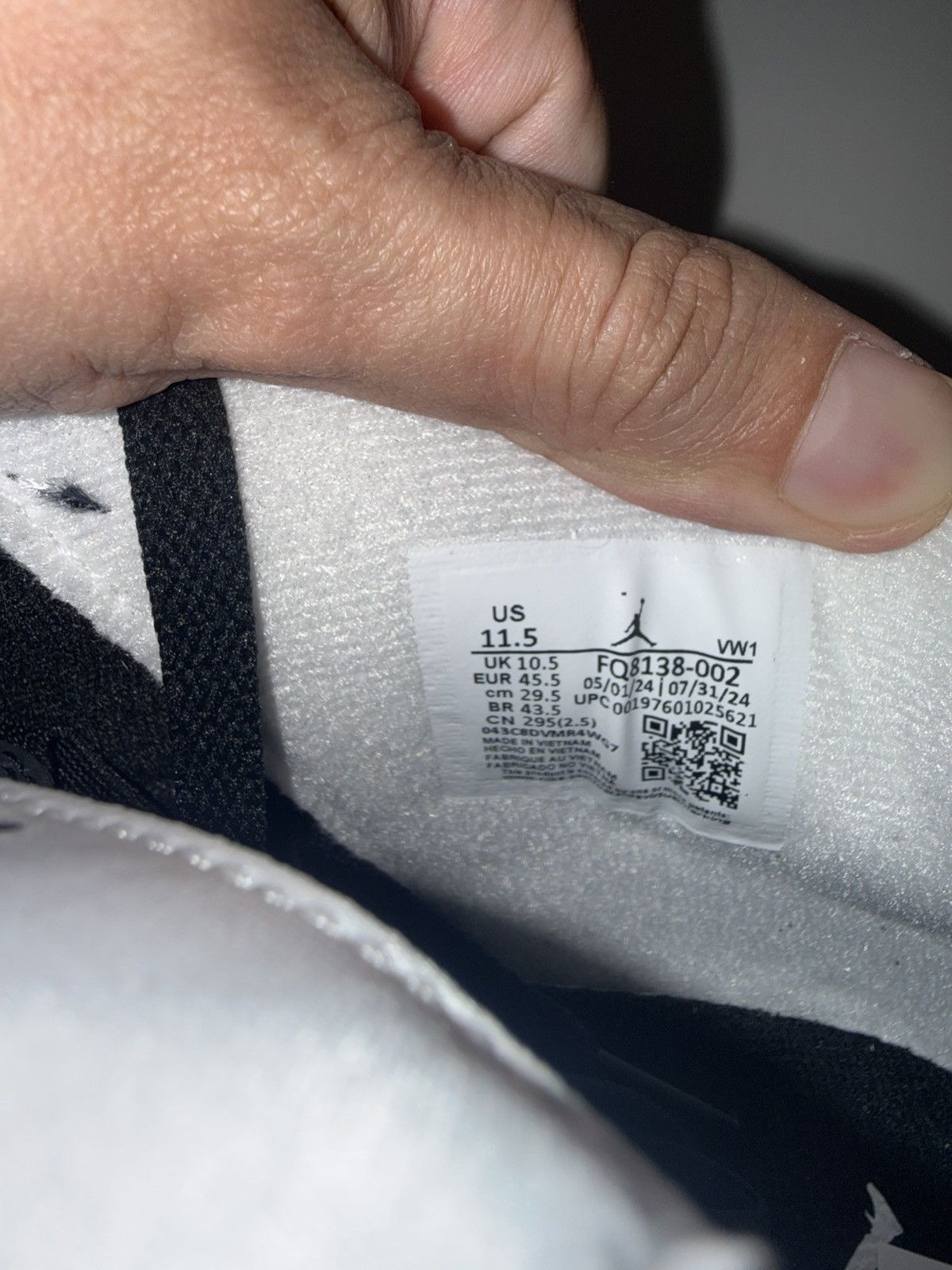 Jordan Brand Nike Air Jordan 4 2024 Retro Fear Black White FQ8138-002 Size US 11.5 / EU 44-45 - 10 Thumbnail