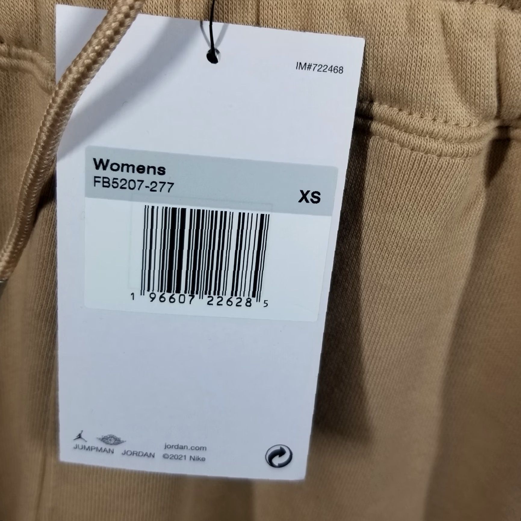 Nike VINTAGE Nike Air Jordan Fleece Shorts Women XS Beige Artist Series Butterfly Activewear NWT Size 26" / US 2 / IT 38 - 2 Thumbnail