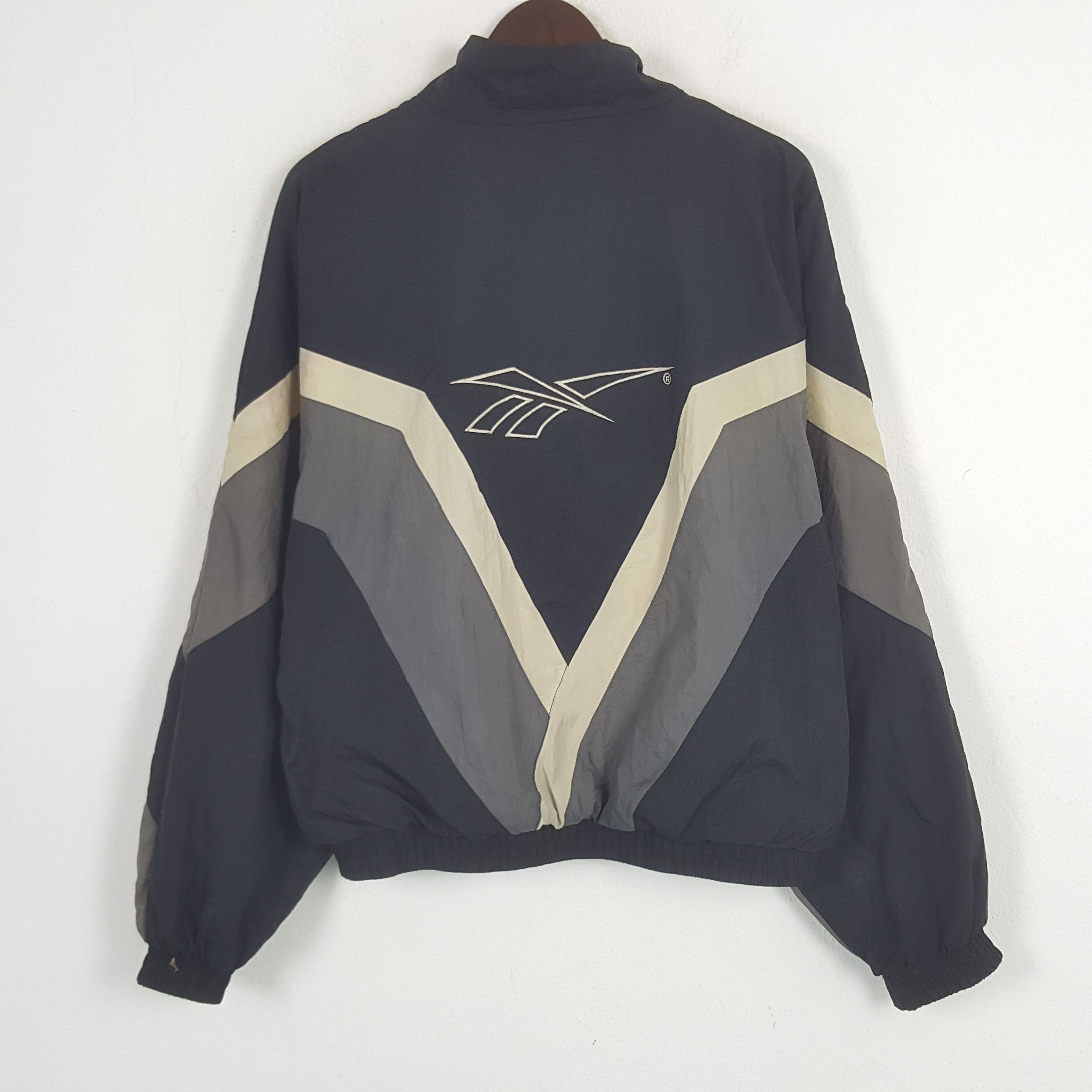 Reebok × Vintage Vintage Reebok Sport Windbreaker Zipper Jacket Size US XL / EU 56 / 4 - 1 Thumbnail