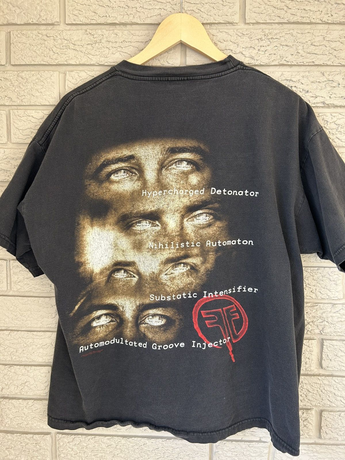 Band Tees × Vintage Vintage Fear Factory Obsolete Sun Faded T Shirt RARE Size US L / EU 52-54 / 3 - 3 Thumbnail