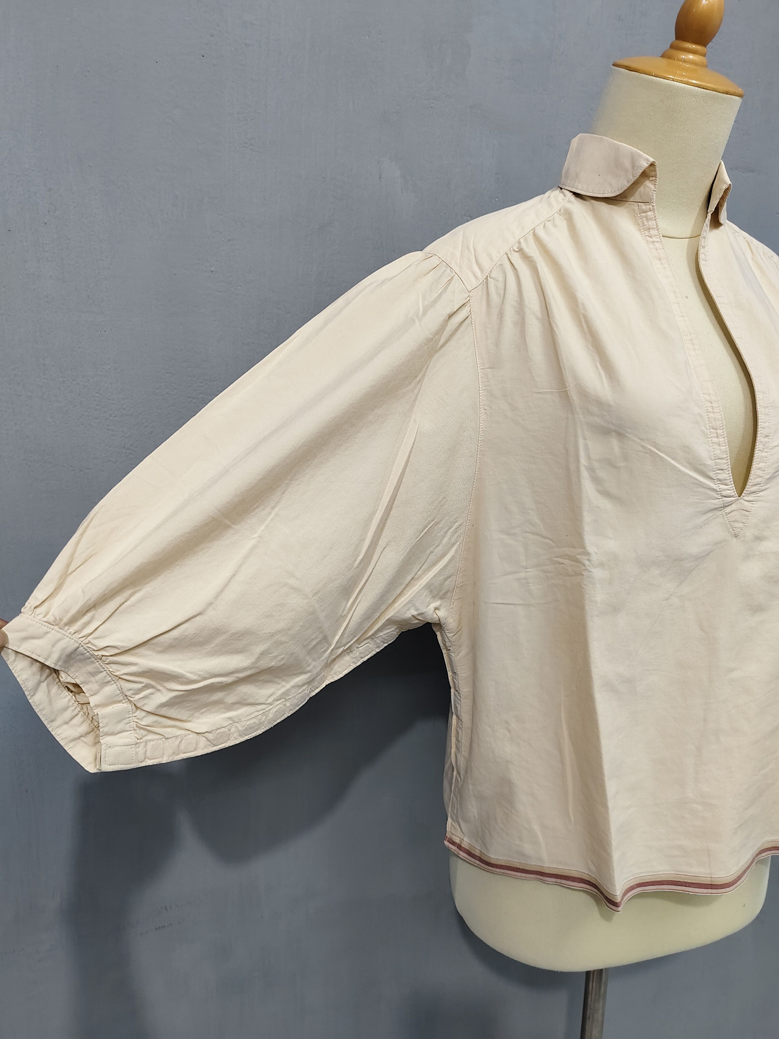 Tsumori Chisato 2000s Tsumori chisato- Deep V Placket Puff Sleeve Cropped Size L / US 10 / IT 46 - 3 Thumbnail