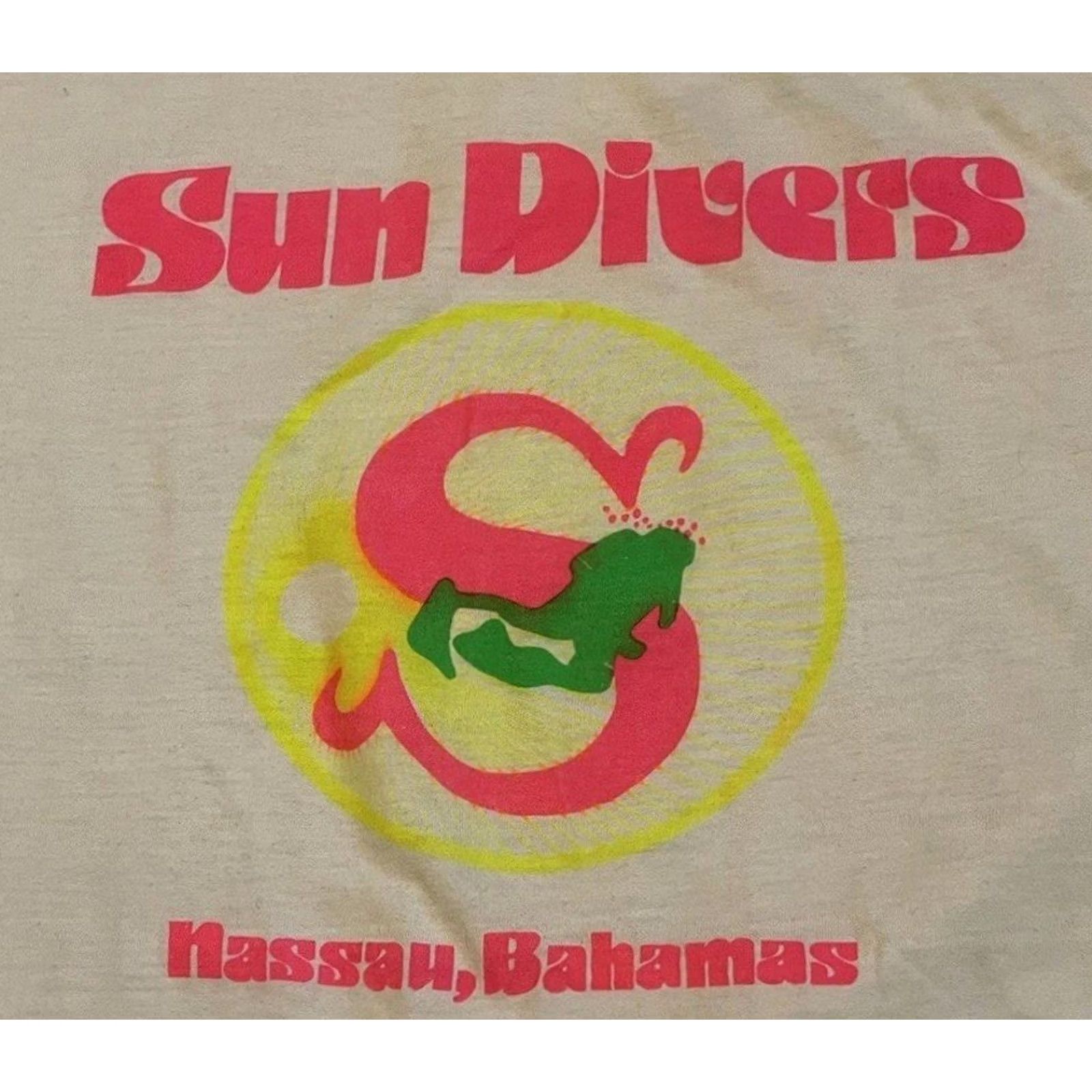 Vintage VINTAGE Bahamas Sun Divers Faded Shirt M White Surf Skater Grunge 80s 90s USA Ocean Pacific TC Ocean Vintage Mens T-Shirt Size US M / EU 48-50 / 2 - 2 Thumbnail