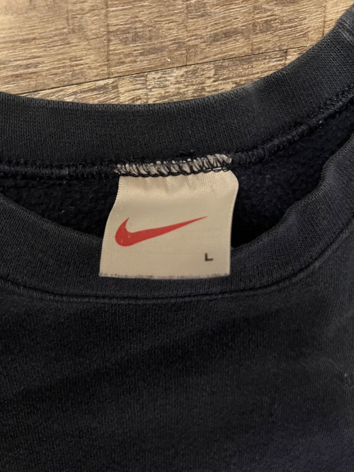 Nike Vintage Navy Nike Crewneck Size US L / EU 52-54 / 3 - 4 Thumbnail