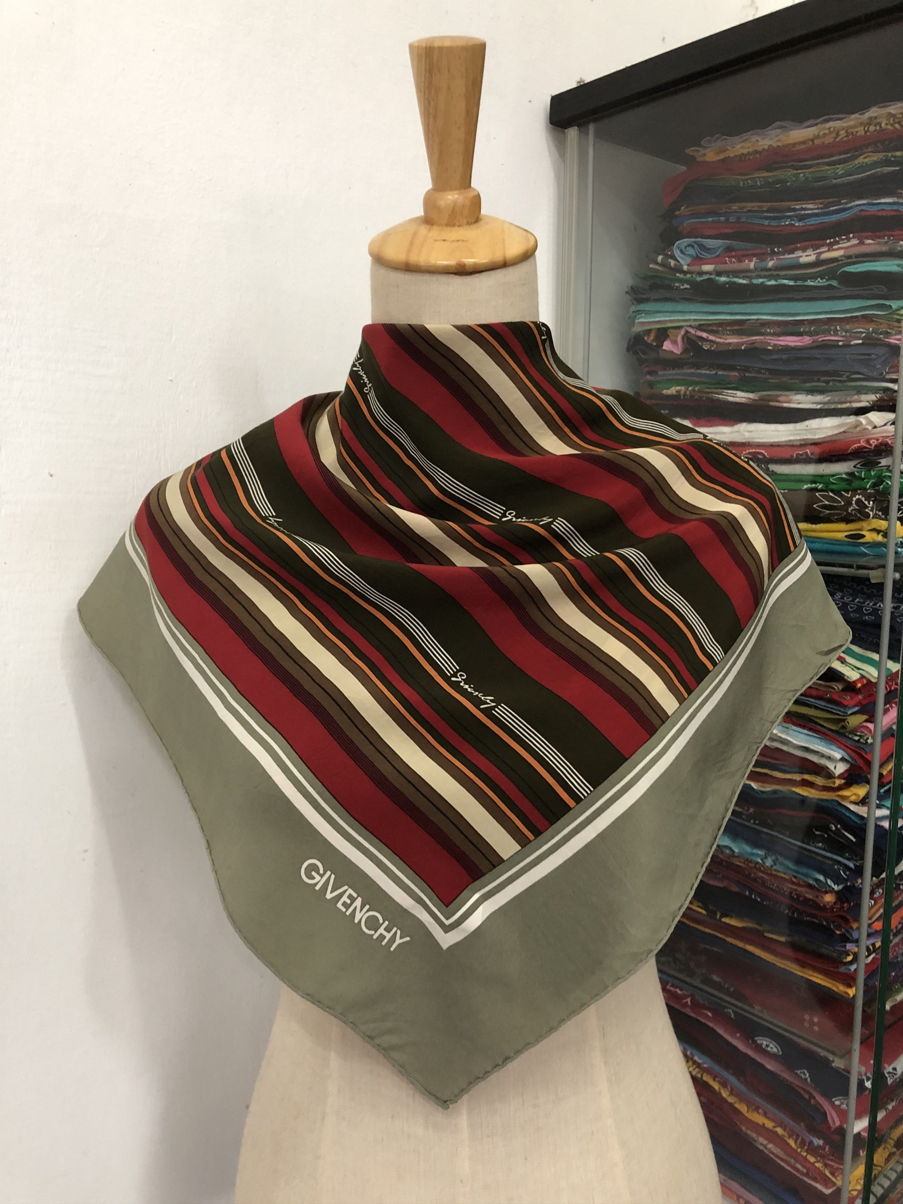 Vintage Vintage Givenchy Silk Scarf Size ONE SIZE - 1 Thumbnail