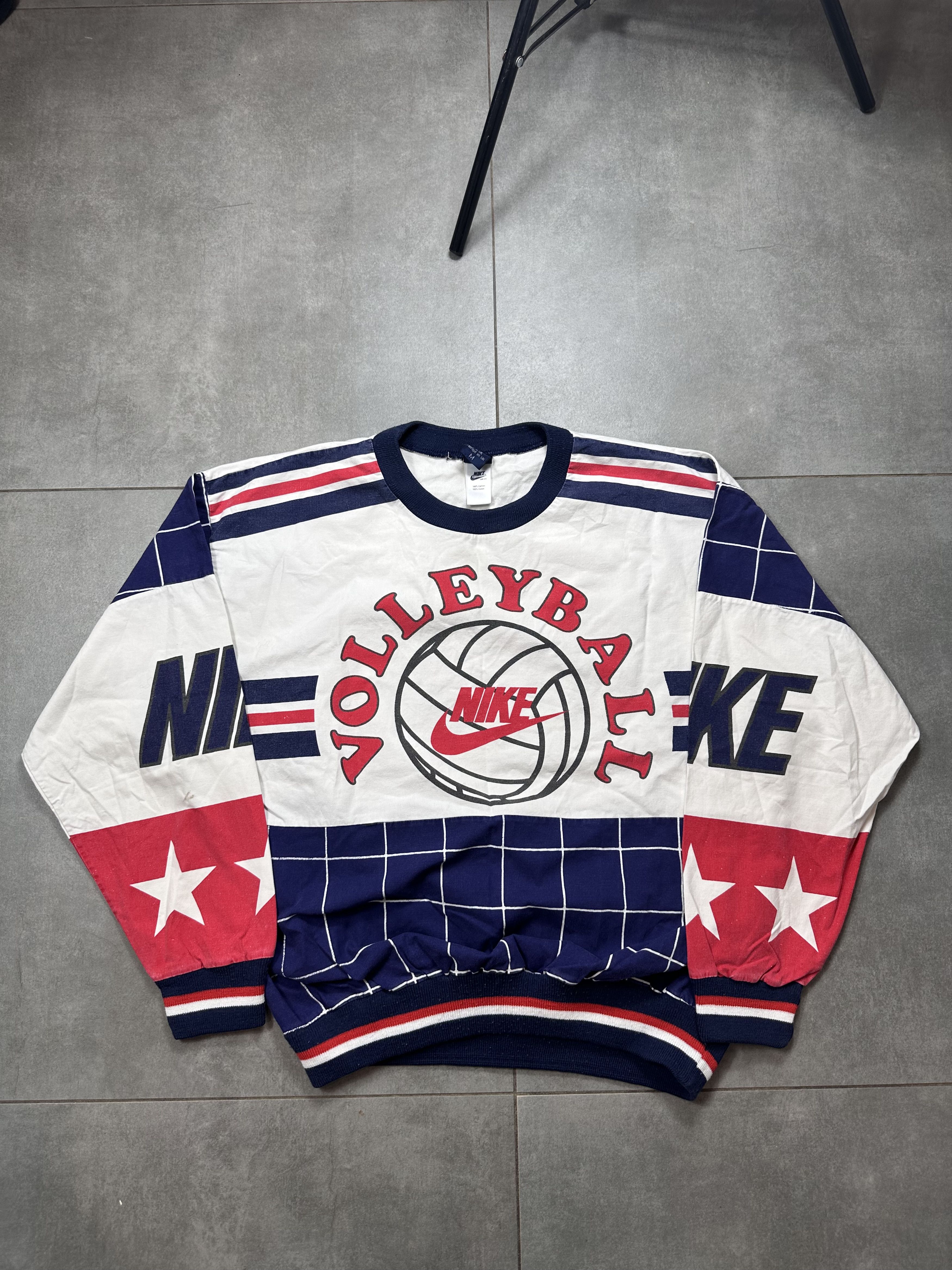 Nike Rare Vintage 70s Nike Volleyball Crewneck Sweatshirt Size US M / EU 48-50 / 2 - 1 Thumbnail