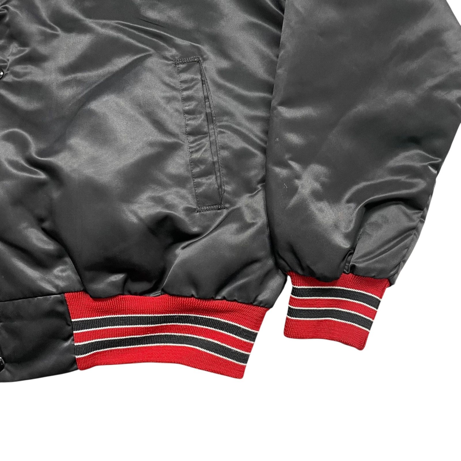 NFL VTG 90s ATLANTA FALCONS CHALK LINE SATIN JACKET SPELL OUT L Size US L / EU 52-54 / 3 - 5 Thumbnail