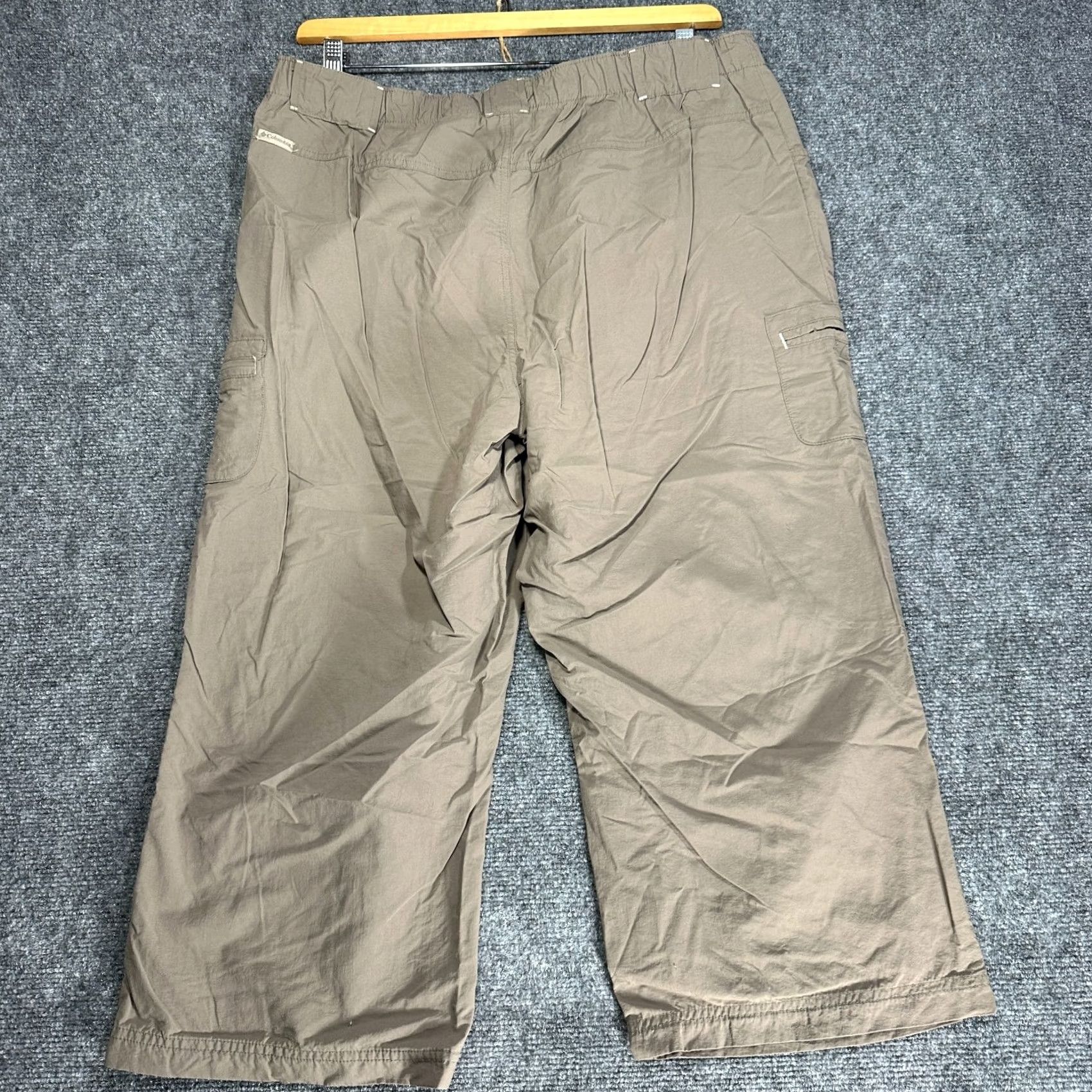 Vintage Columbia Pants Womens XL Brown Nylon Hiking Cargo Crop Zip Pocket Pants Size 40" / US 18 - 6 Thumbnail