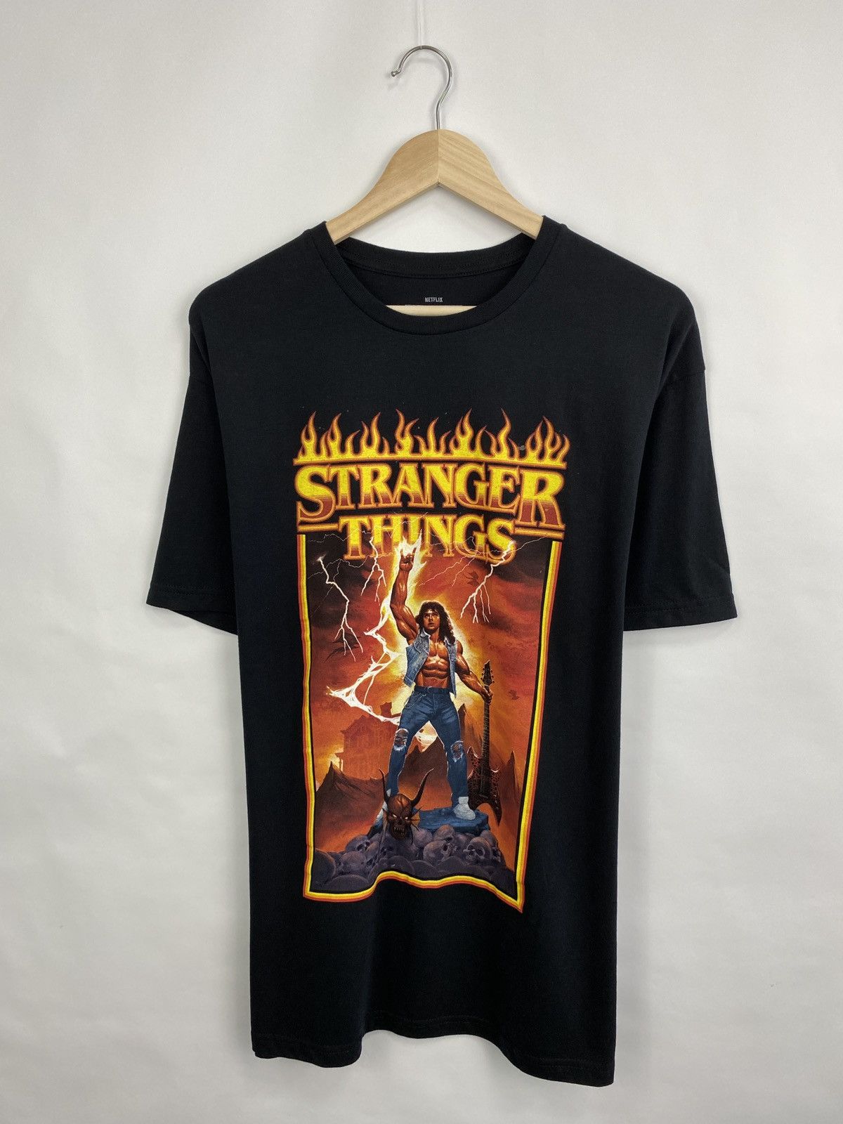 Band Tees 🇺🇸 Y2K Stranger Thing Big Print Bootleg T-Shirt Rock Rare Size US XL / EU 56 / 4 - 3 Thumbnail