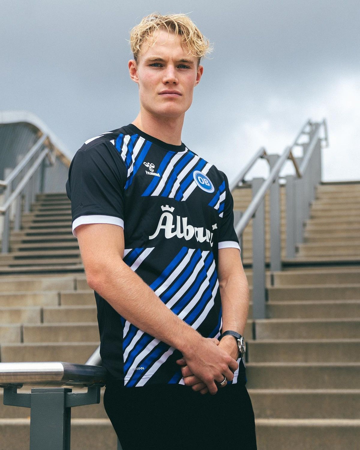Hummel Hummel Odense Boldklub Jersey Size US S / EU 44-46 / 1 - 4 Thumbnail