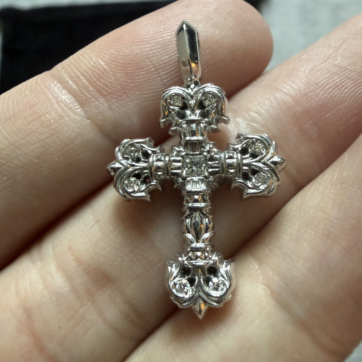 Chrome Hearts Chrome Hearts White Gold Filigree Cross Charm with Diamonds Size ONE SIZE - 6 Thumbnail