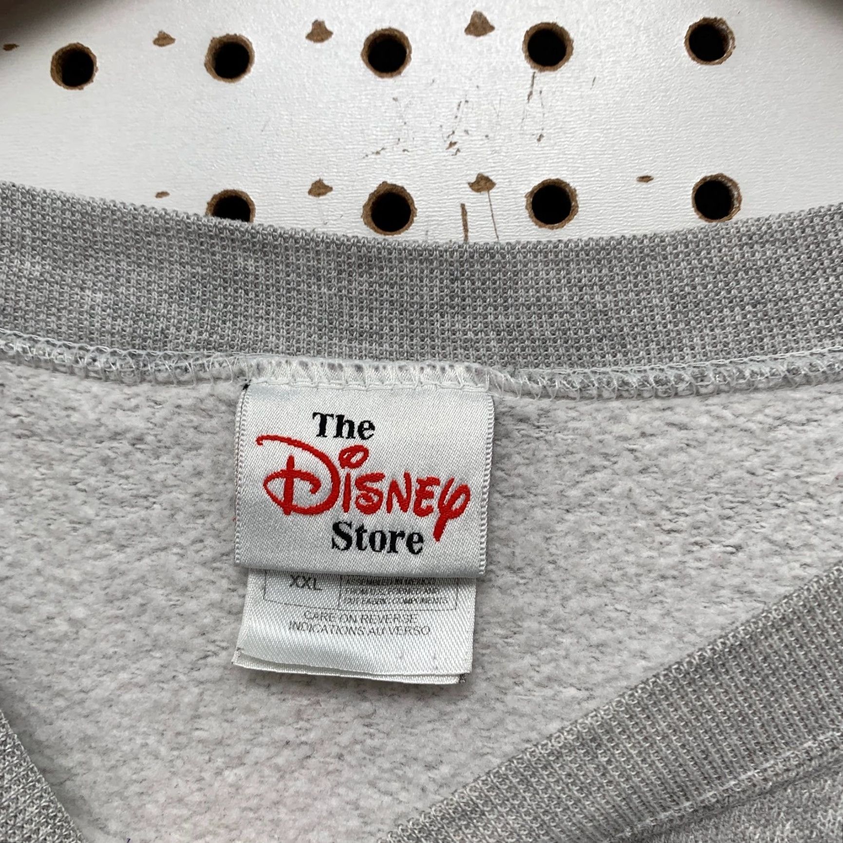Disney VINTAGE Disney Tinkerbell Sharing The Magic Crewneck Sweatshirt 2XL Gray Fleece Mens Sweatshirt Graphic Print Crew Neck Disney Tinkerbell VTG Size US XXL / EU 58 / 5 - 4 Thumbnail
