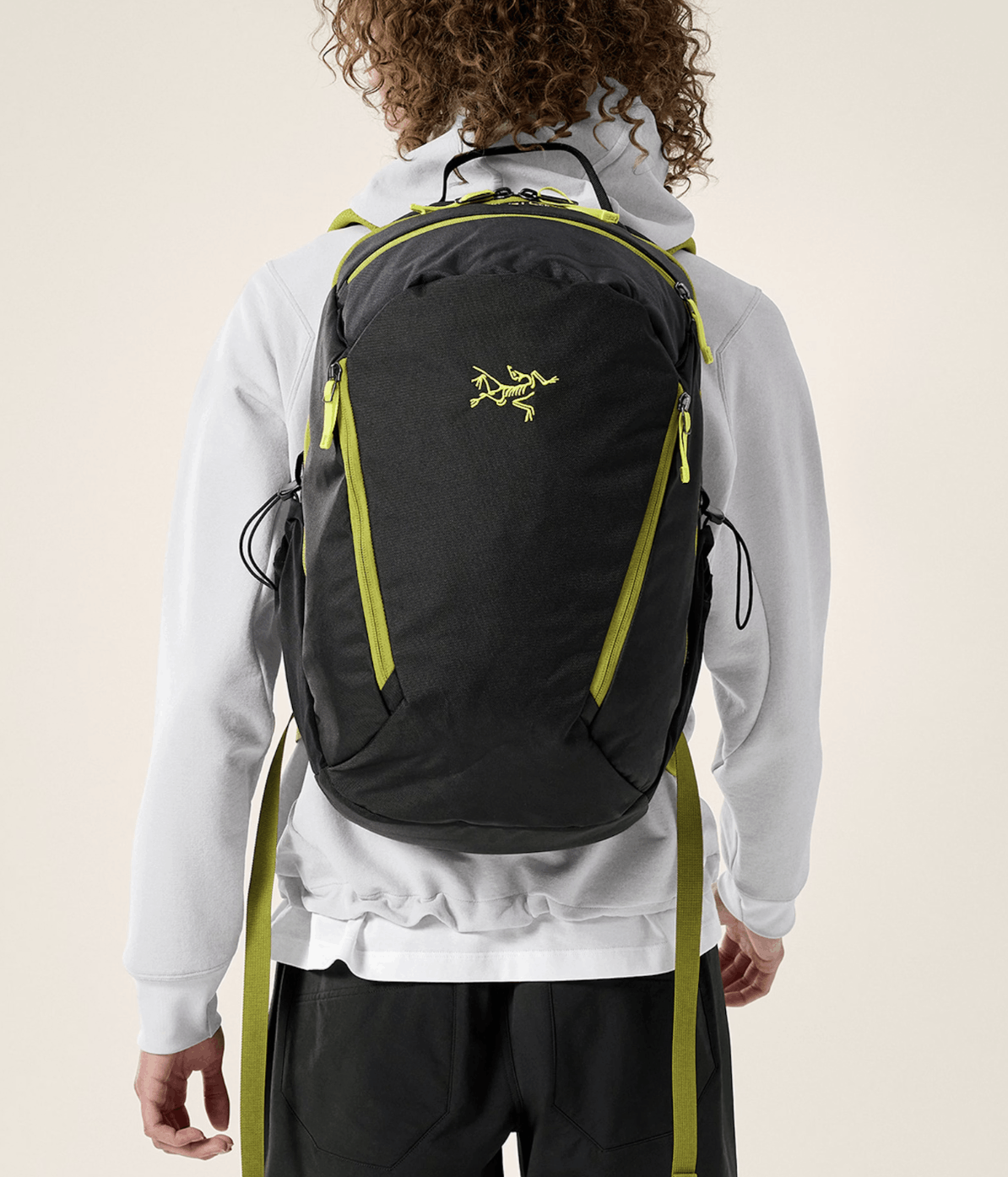 Arc'teryx RARE Arc'teryx Mantis 26L Backpack Black / Olive Moss Size 26 - 8 Thumbnail
