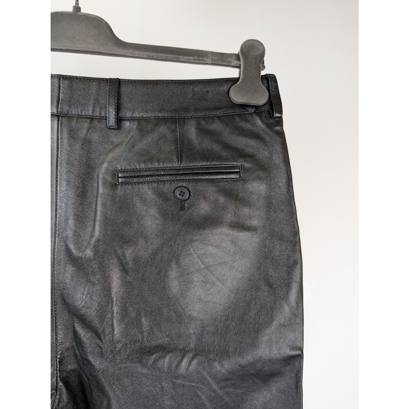 Saint Laurent Paris o1rshd1 Leather Bermuda Shorts in Black Size US 34 / EU 50 - 12 Thumbnail