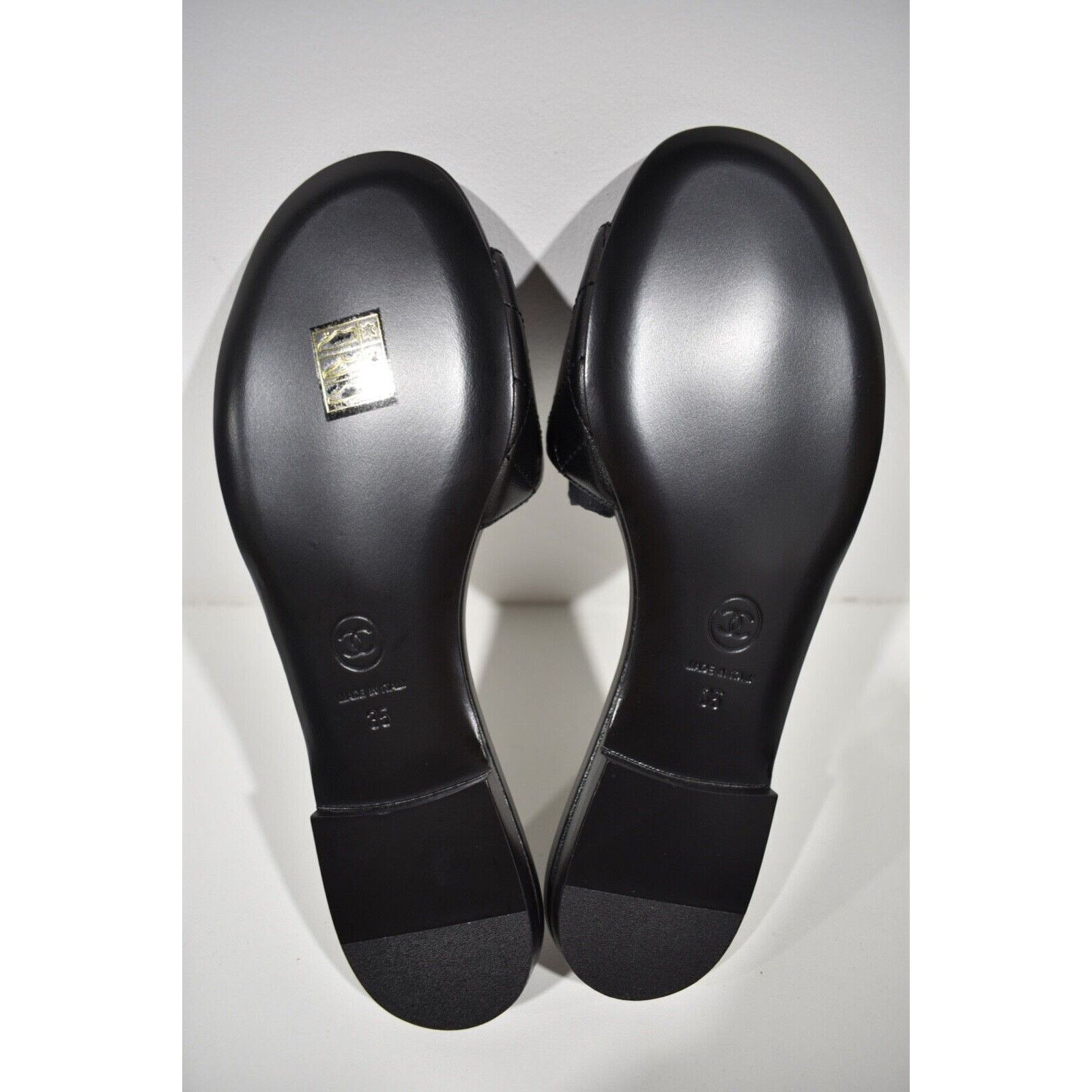 Chanel Chanel REV Black Turnlock Quilted Gold CC Logo Mules Slide Size US 5 / IT 35 - 12 Thumbnail