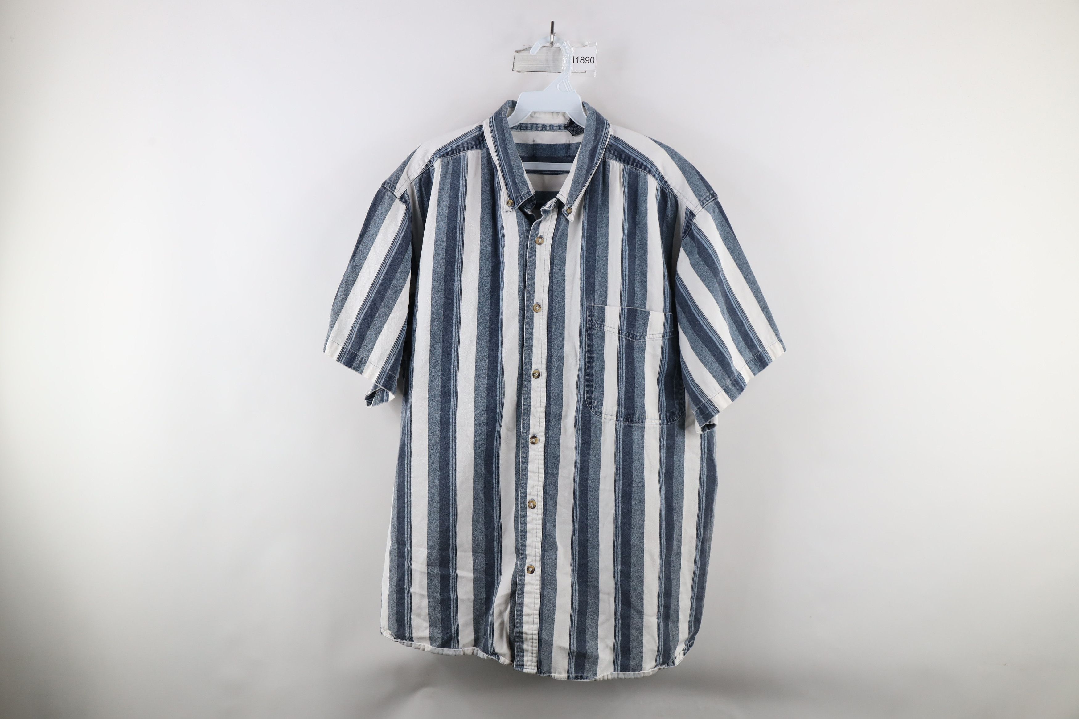 Vintage Vintage 90s Streetwear Short Sleeve Button Down Shirt Size US XXL / EU 58 / 5 - 1 Thumbnail