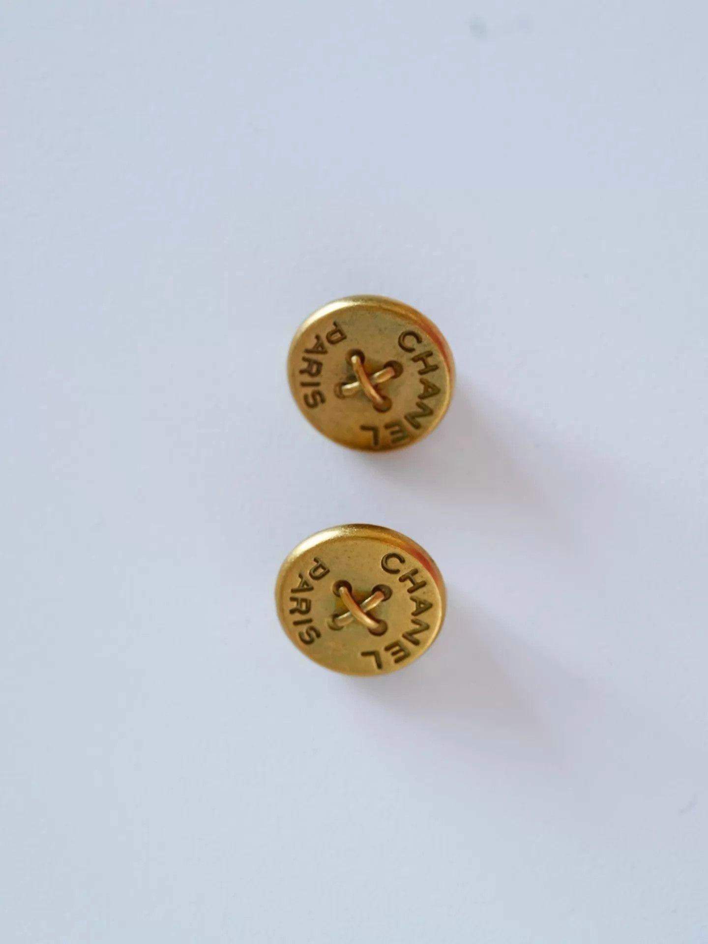 Chanel Chanel Vintage Button Ear Clip Women's 21mm Versatile Fresh Size ONE SIZE - 4 Thumbnail