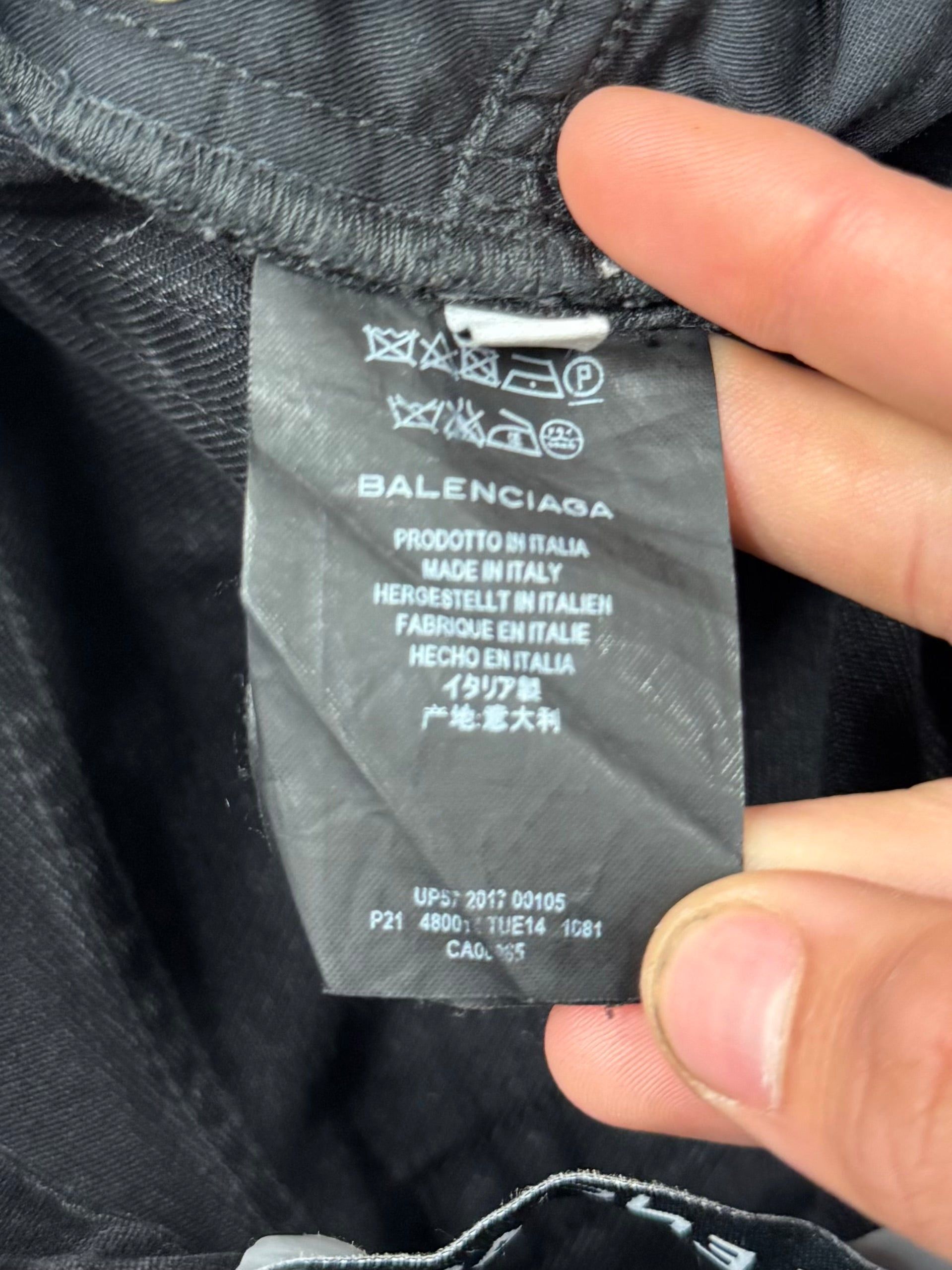Balenciaga 2017 Balenciaga Black ‘Button Fly’ Black Skinny Jeans Size US 28 / EU 44 - 4 Thumbnail