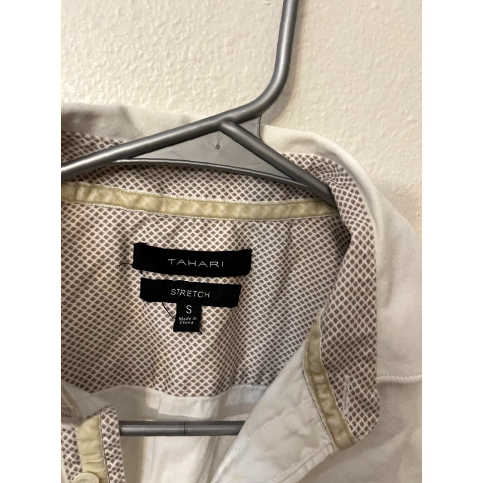 Vintage Tahari Dress Shirt White Solid Long Sleeve Size Small Regular Fit Business Formal Men Men Shirt White Tahari Stretch Collar Dress Shirt Size 36R - 2 Thumbnail