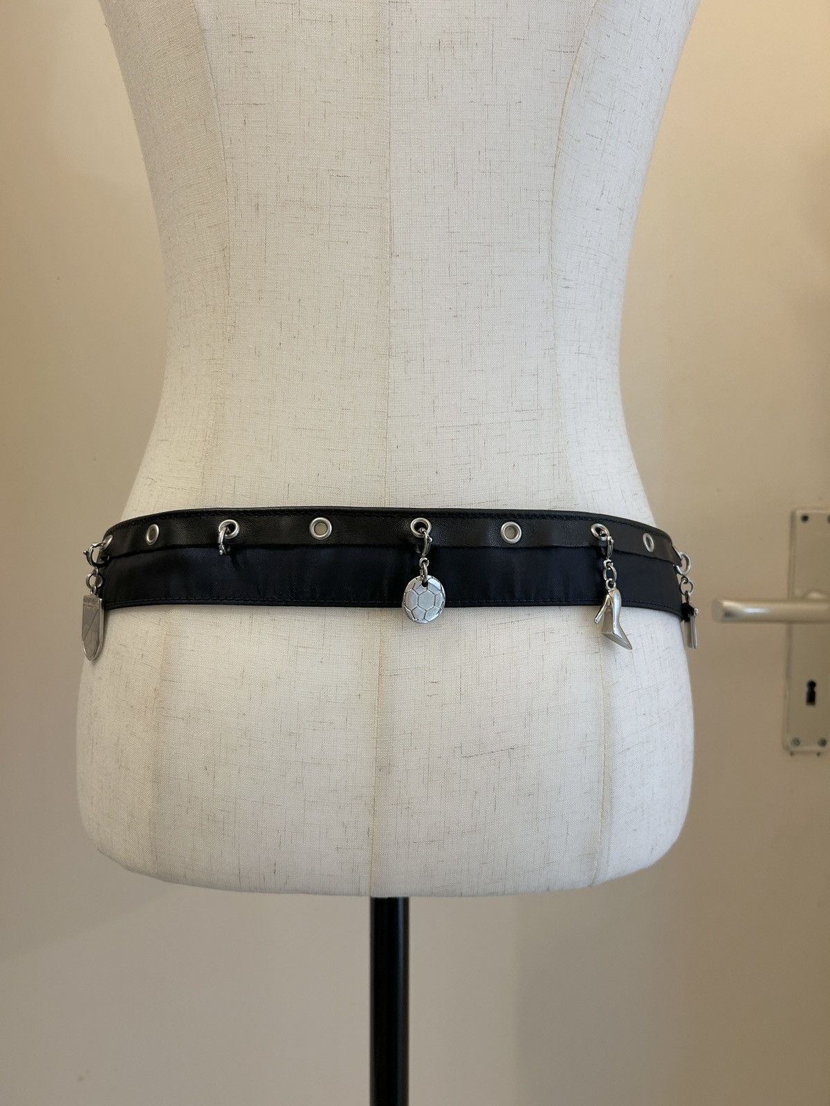 Dirk Bikkembergs 2000s leather double eyelet belt with charms Size ONE SIZE - 4 Thumbnail