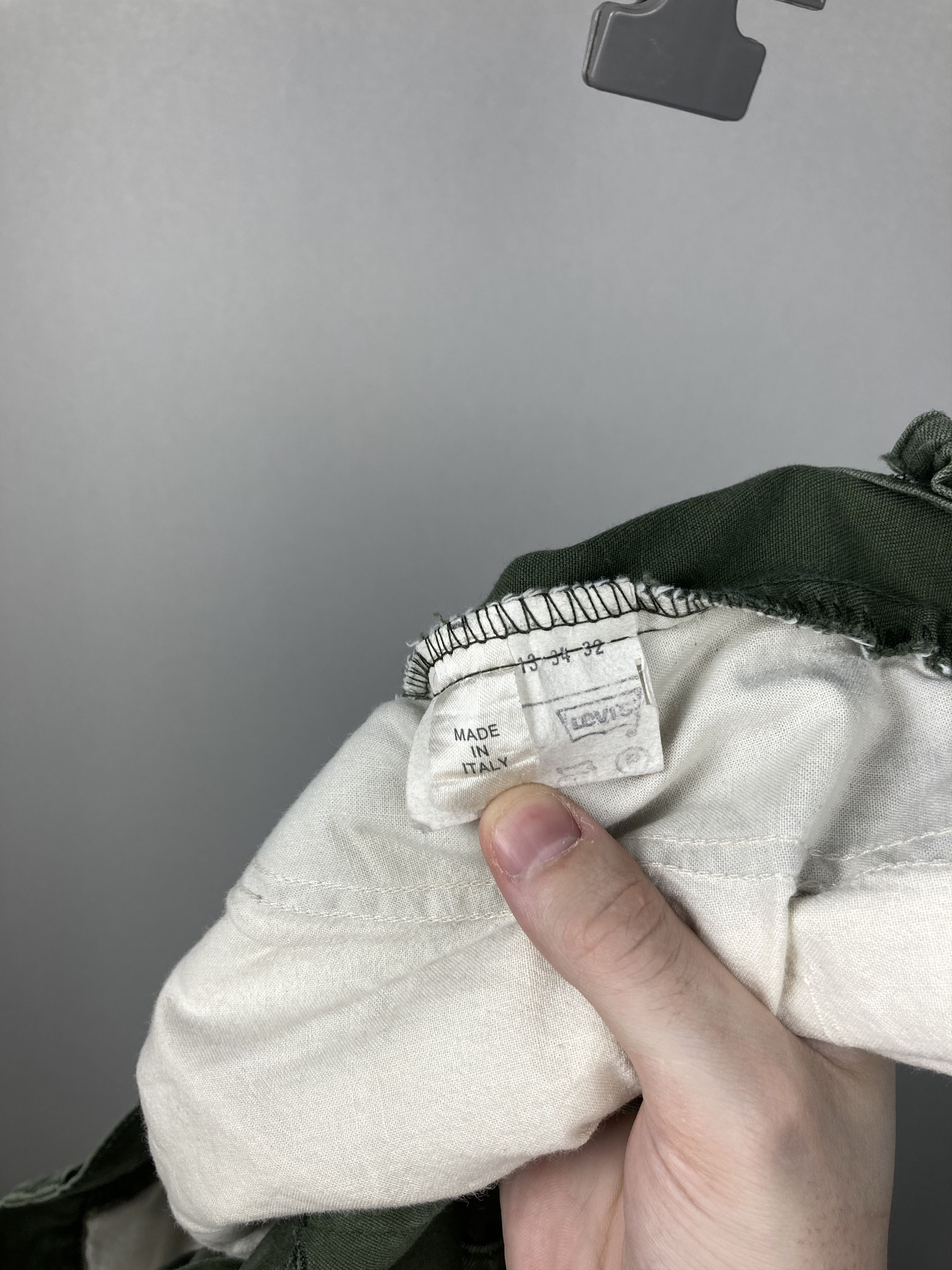 Levi's Levi's Cargo Olive 90s style Cargo Military pants Size US 34 / EU 50 - 7 Thumbnail