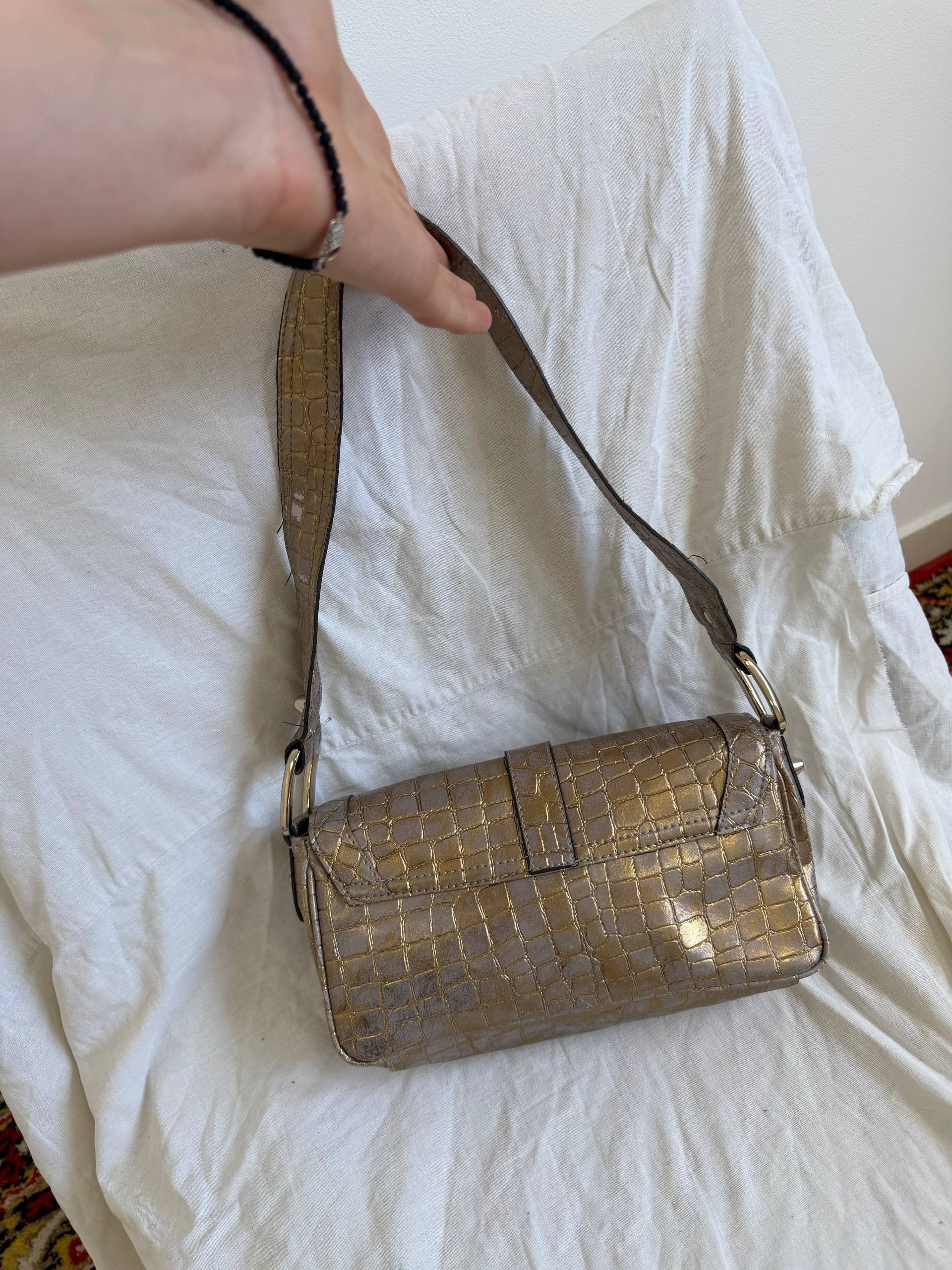 Guess Vintage Luxury Y2K Guess Monogram Logo Shoulder Bag Women’s Size ONE SIZE - 8 Thumbnail