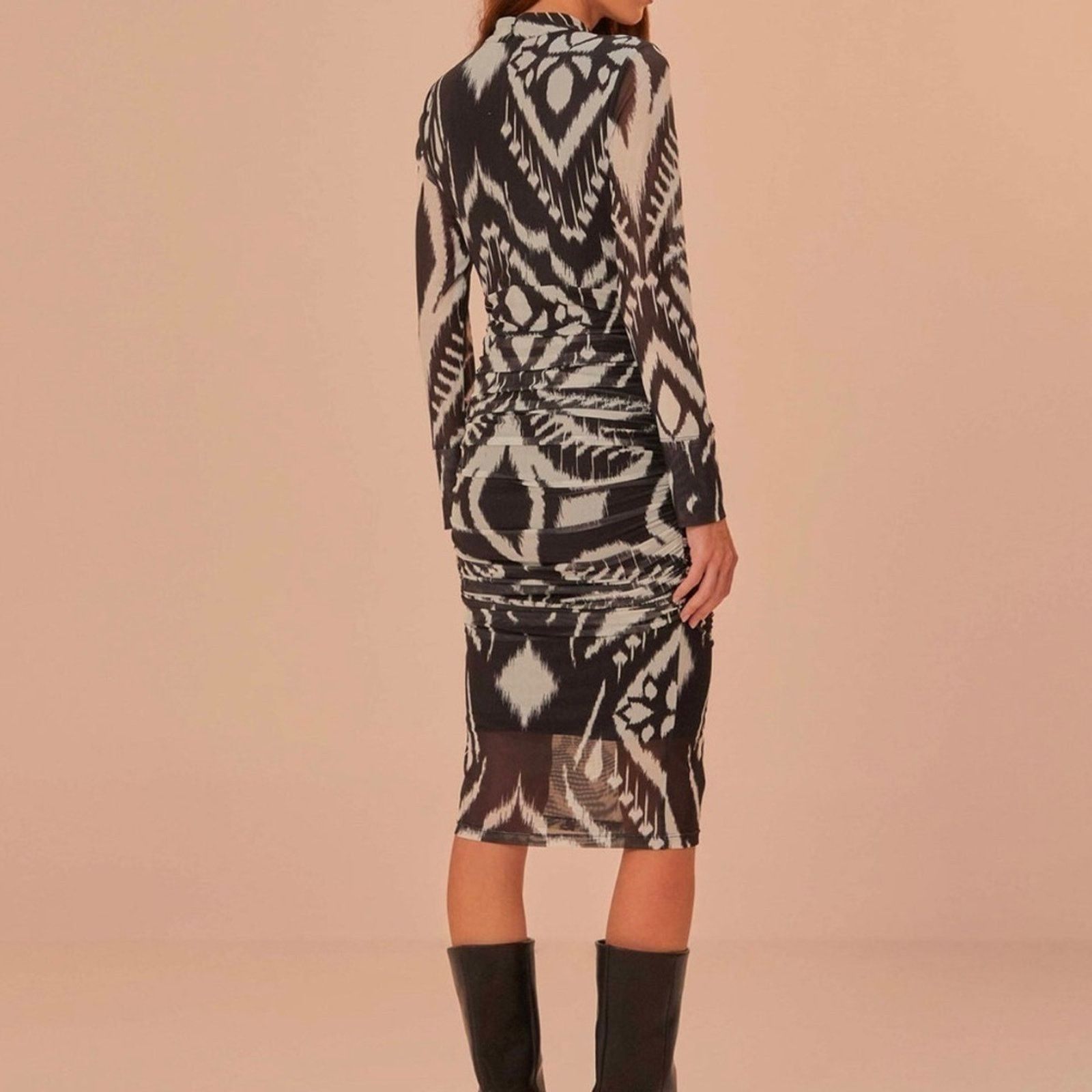 Farm Rio NWT FARM Rio Pineapple Ikat Black Tulle Midi Dress Size XS / US 0-2 / IT 36-38 - 4 Thumbnail