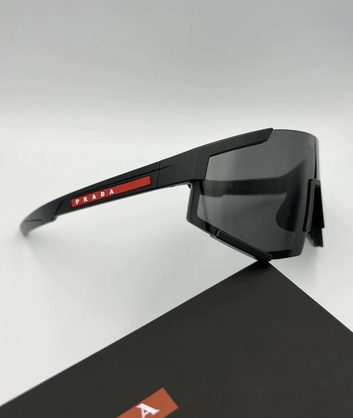 Prada sunglasses Linea Rossa PS 04WS DG006F