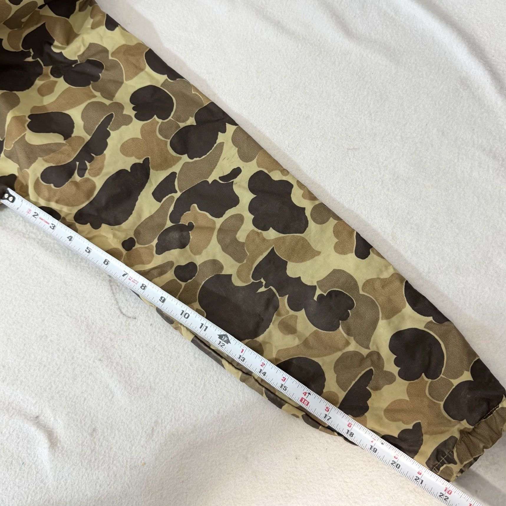 Vintage VINTAGE Columbia Duck Hunting Camo Full Zip Jacket Hood Mens L Columbia OutDry Parka 7 Pockets Water Resistant Size US L / EU 52-54 / 3 - 4 Thumbnail