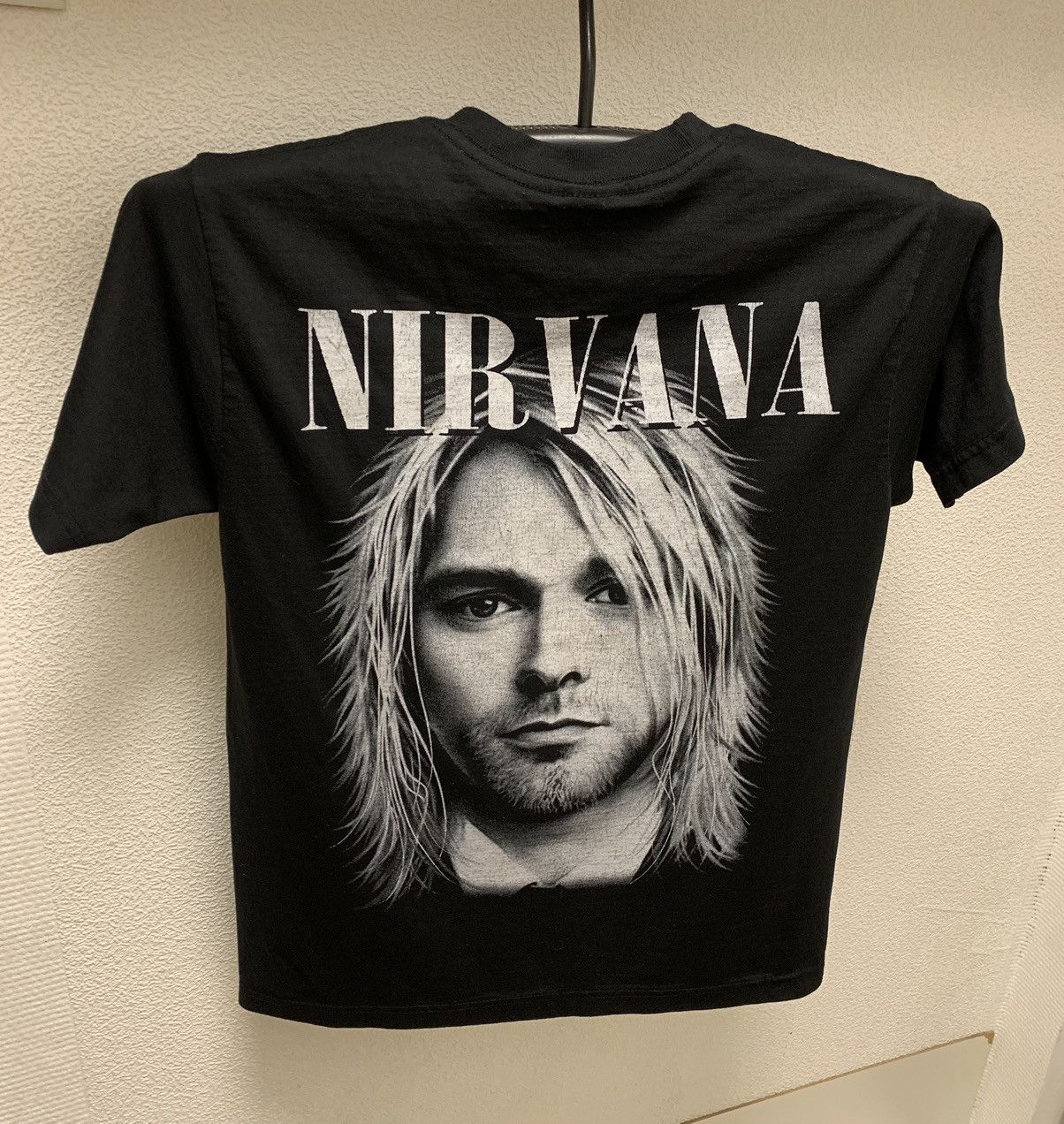 Band Tees Nirvana vintage t-shirt curt kobain black t-shirt S sz Size US S / EU 44-46 / 1 - 2 Thumbnail