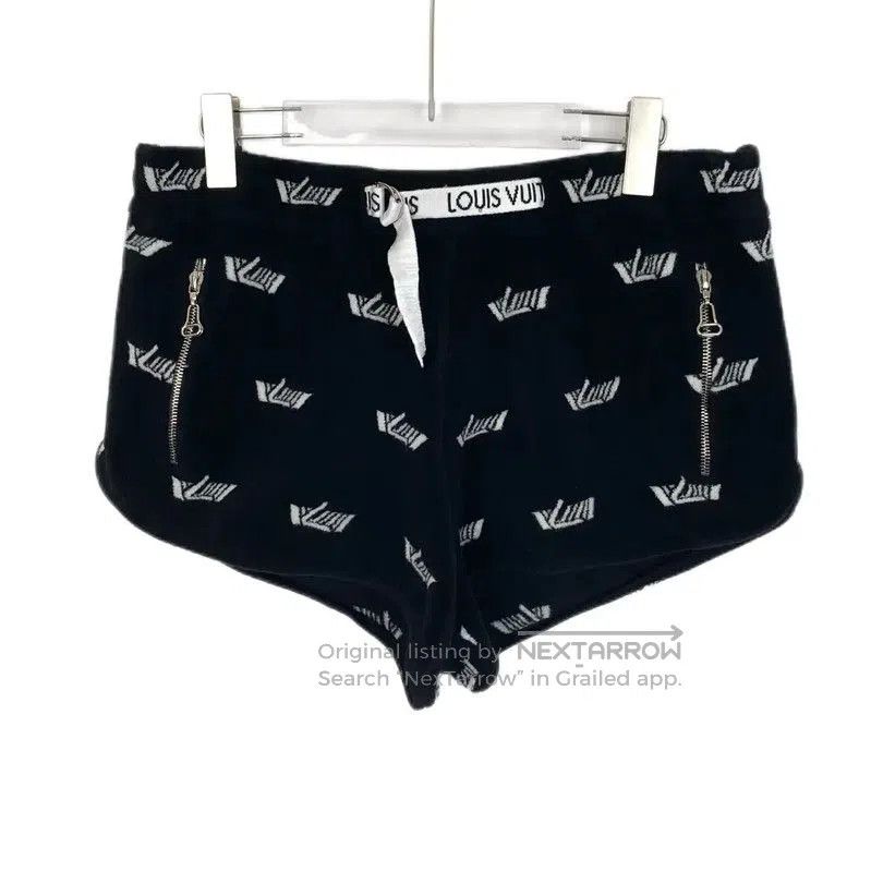 Louis Vuitton Louis Vuitton Black Cotton Women’s Shorts . Size 24" / US 00 / IT 34 - 1 Thumbnail