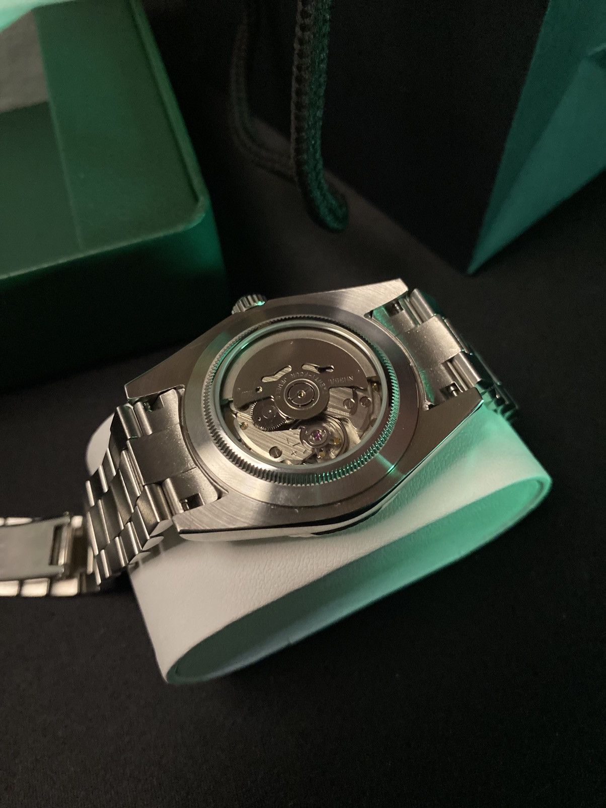 Seiko Seiko 5 Green Arabic Dial Automatic Size 40 - 3 Thumbnail