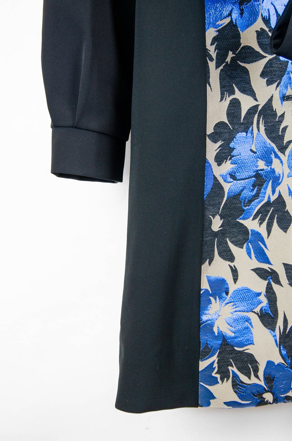 Boutique Moschino Moschino Boutique Floral Coat Black Blue Belted - Size IT44 Size M / US 6-8 / IT 42-44 - 3 Thumbnail