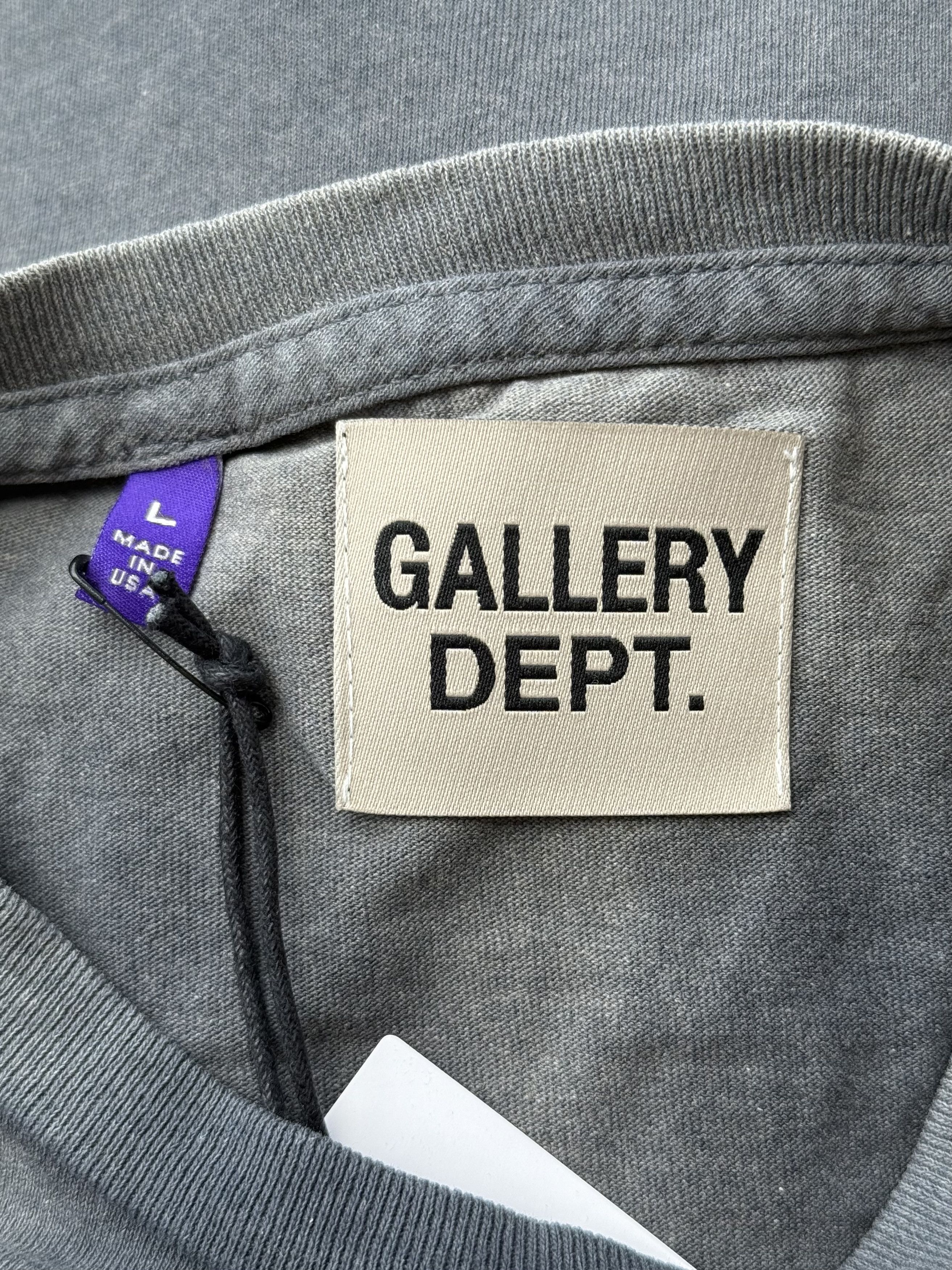 Gallery Dept. Vintage Black Records Glitter Logo Distressed T-Shirt Size US S / EU 44-46 / 1 - 3 Thumbnail