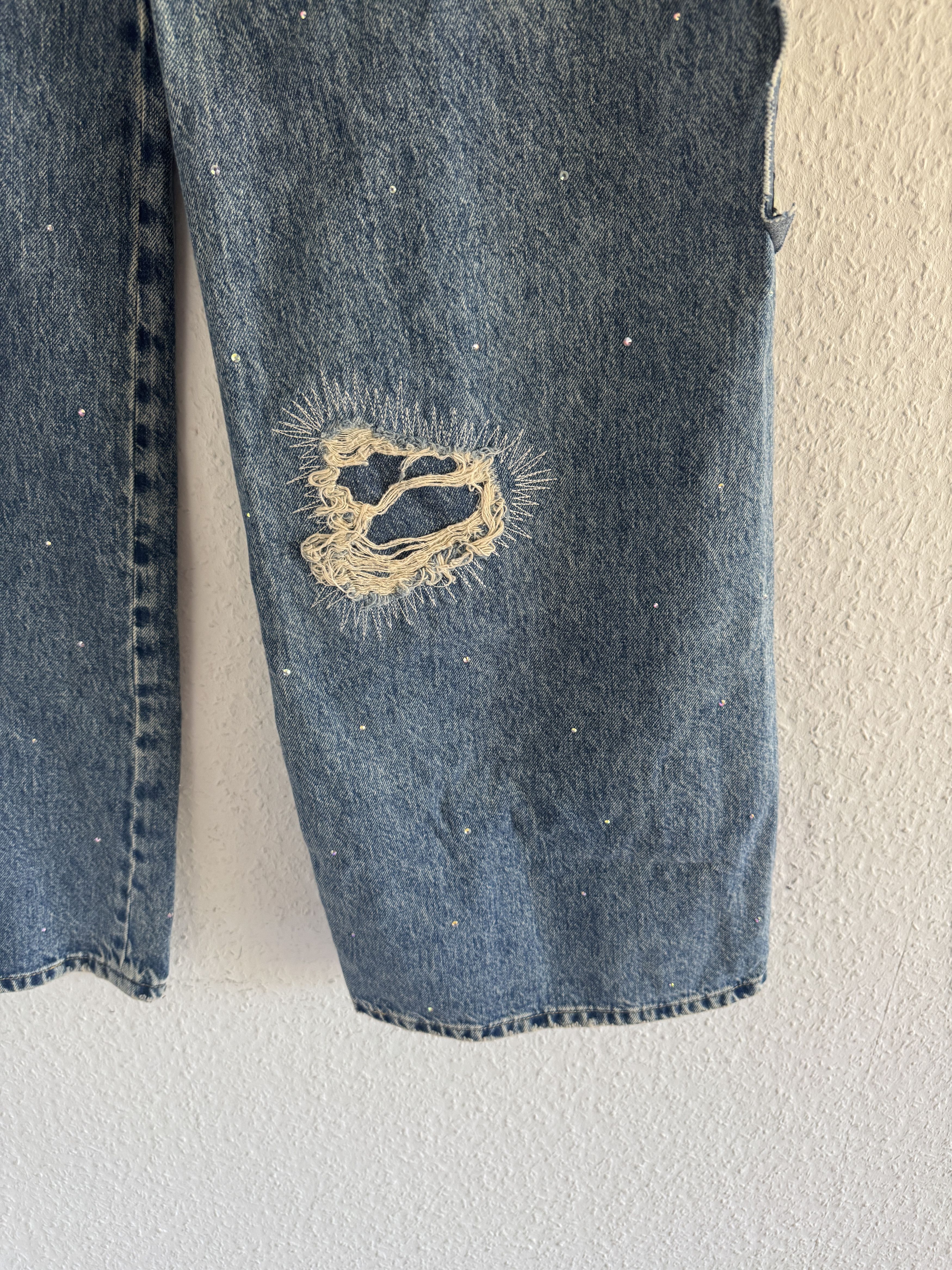 H&M × Jean-Michel Basquiat × Who Decides War Distressed rhinestone graphic jeans Size US 27 - 14 Thumbnail