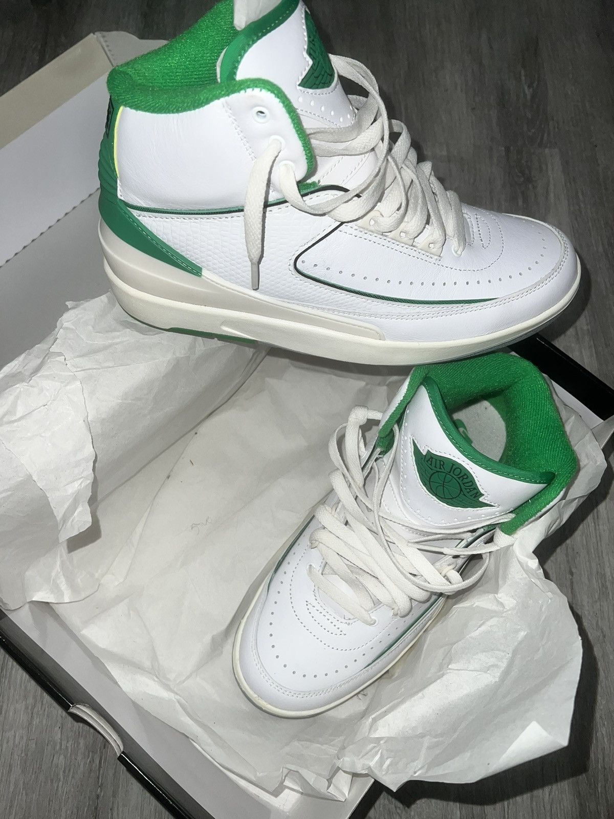 Jordan Brand × Nike Lucky green Jordan 2 Size US 7 / EU 40 - 2 Thumbnail