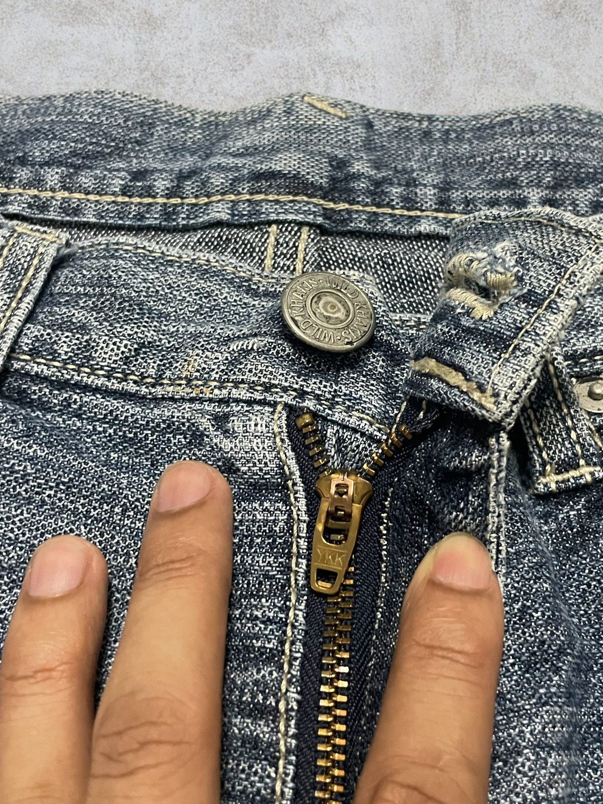 Karakuri Tamashii Vintage Japanese Karakuri Style Koi Fish Washed Sugoi Jeans Size 30" / US 8 / IT 44 - 8 Thumbnail