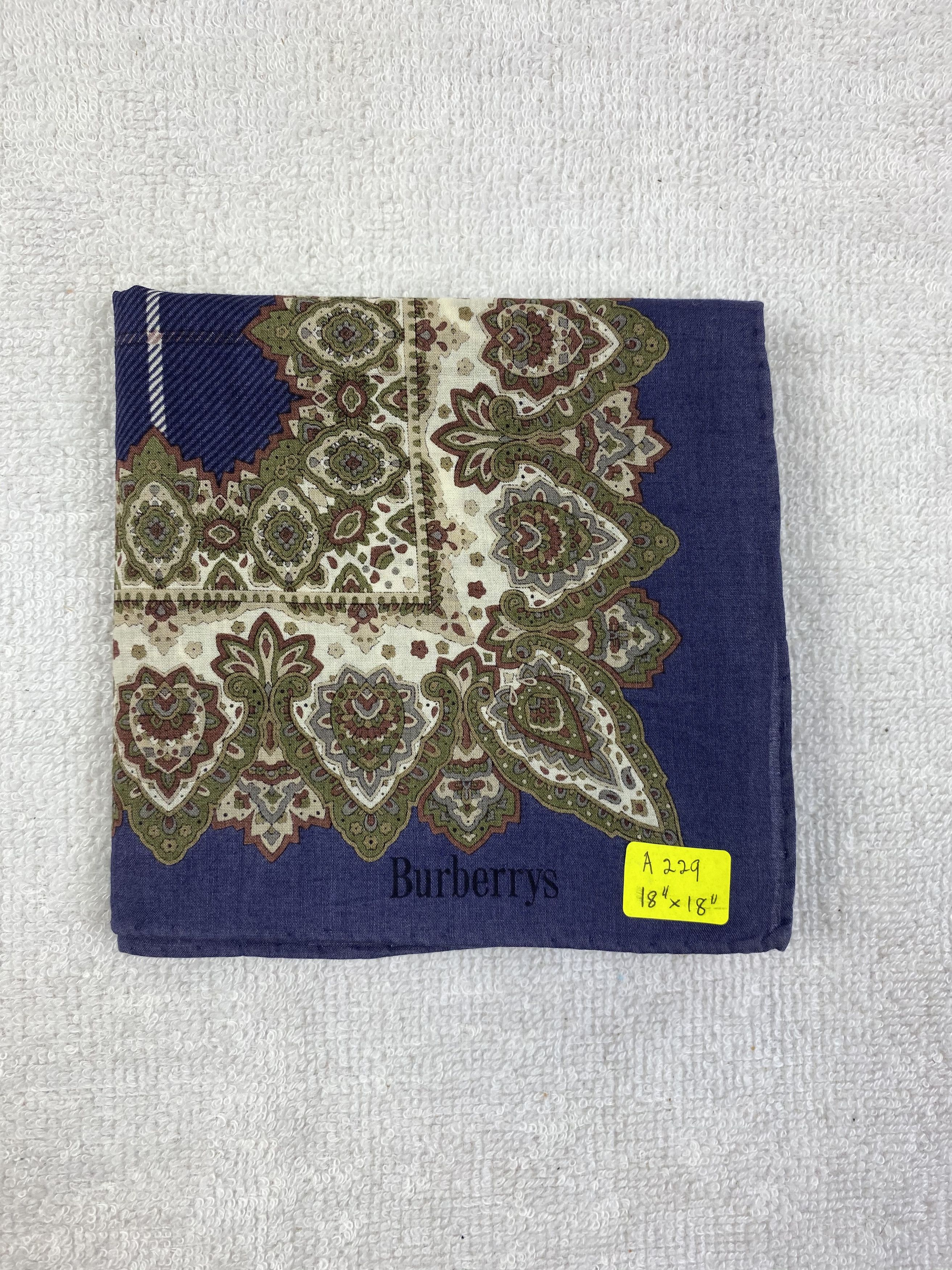 Burberry Burberrys Handkerchief / Bandana / Neckerchief Size ONE SIZE - 6 Thumbnail