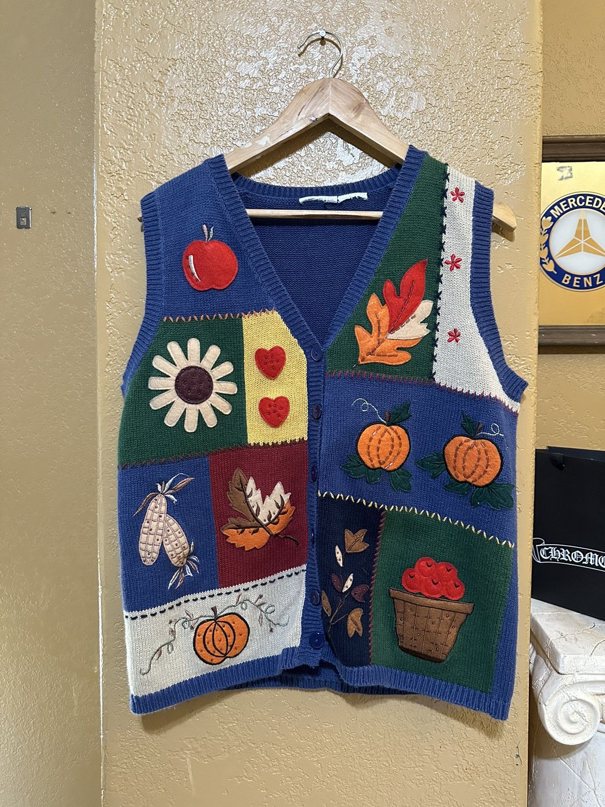 Japanese Brand × Vintage 90s Fall Patchwork Sweater Vest Unisex Small Size US S / EU 44-46 / 1 - 3 Thumbnail