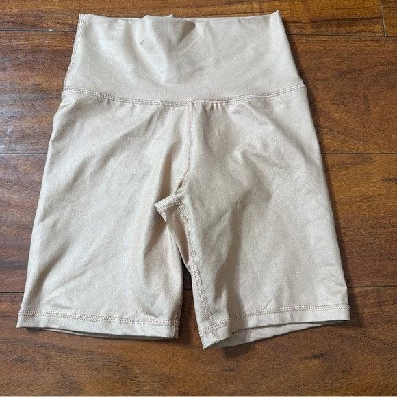 Other New Aerie Women's Cream Bike Shorts Sz Small S Size 24" / US 00 / IT 34 - 2 Thumbnail