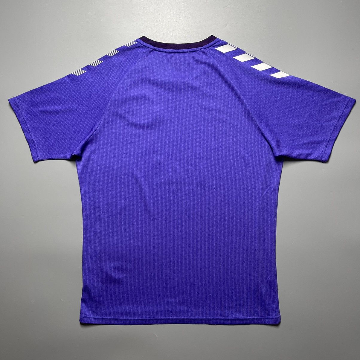 Umbro EVERTON HUMMEL 2022/2023 FOOTBALL SOCCER TRAINING JERSEY Size US S / EU 44-46 / 1 - 6 Thumbnail
