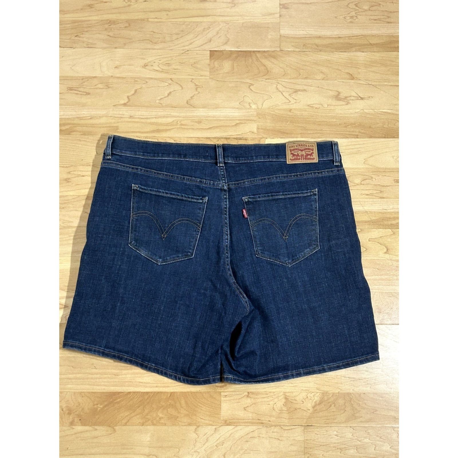 Levi's Levi's Womens Classic Short Denim Blue Size 33 Regular Waist 33 Inseam 0" Casual Walking Size 24" / US 00 / IT 34 - 2 Thumbnail