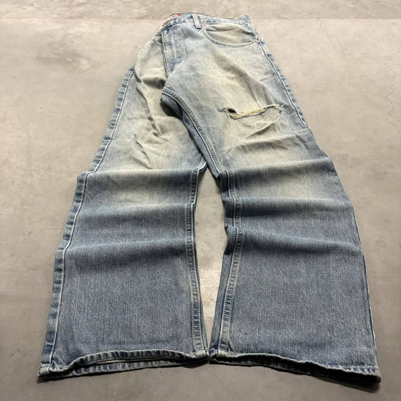 Vintage Crazy Vintage Y2K/2000s Super Baggy Ripped Grunge Skater Medium Wash Denim Jeans! Size US 36 / EU 52 - 1 Thumbnail