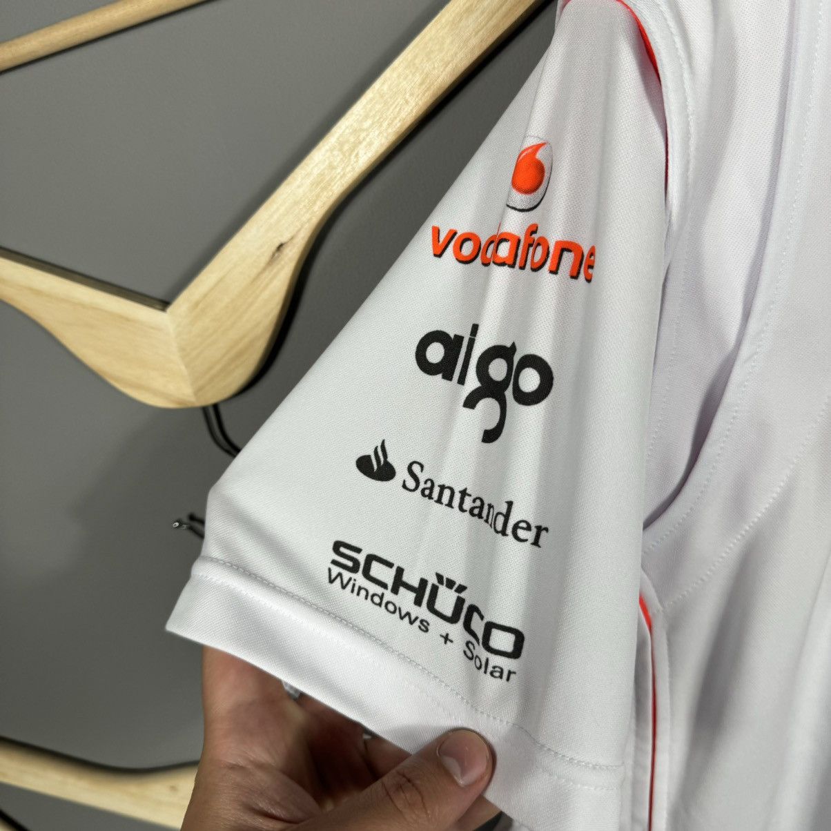 Mercedes-Benz Vintage Vodafone McLaren Mercedes #1 Alonso Racing Jersey Size US L / EU 52-54 / 3 - 7 Thumbnail