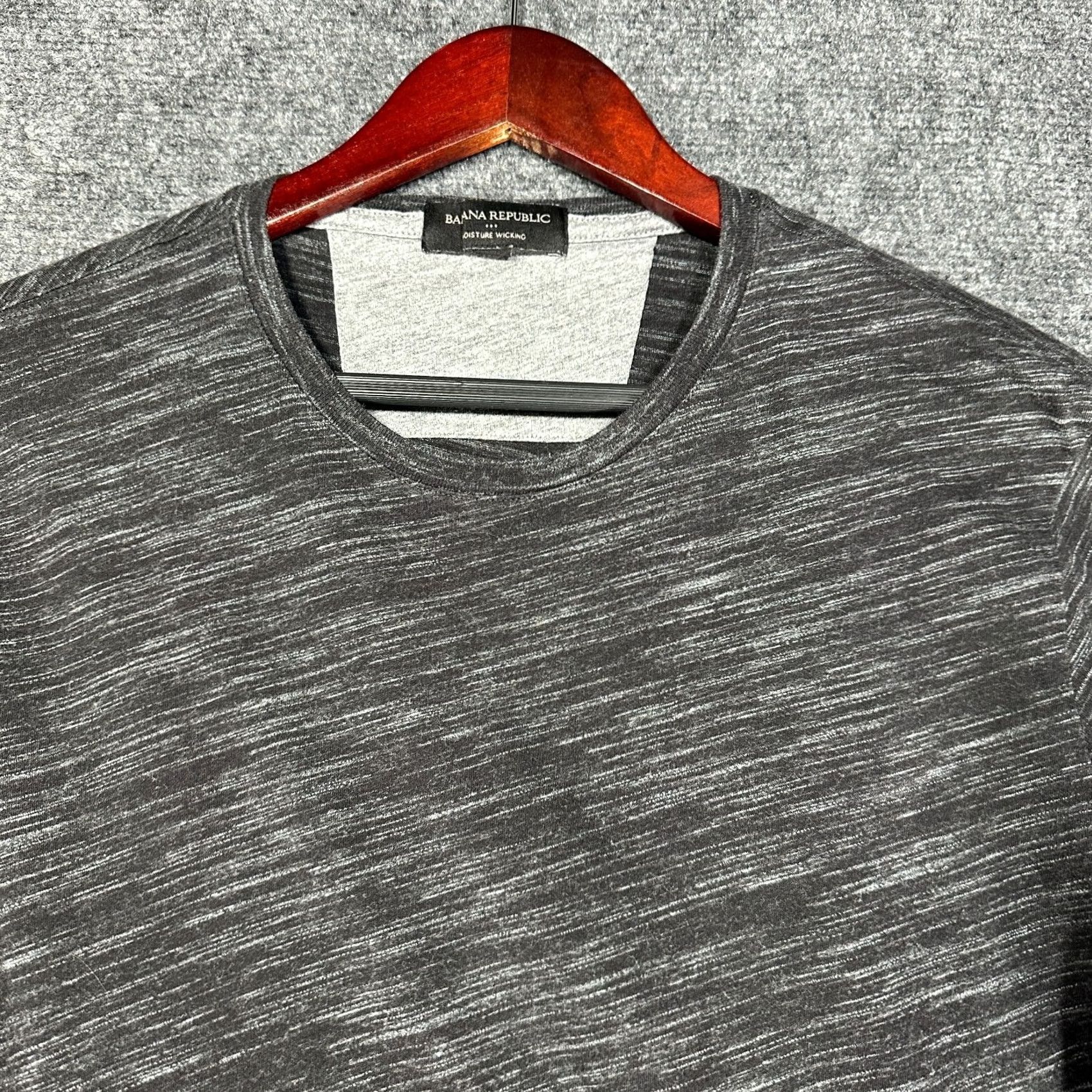 Banana Republic Banana Republic Shirt Mens M Gray Black Moisture Wicking Pullover Long Sleeve Heathered Casual Dressy Classic Moisture Wicking Size US M / EU 48-50 / 2 - 3 Thumbnail