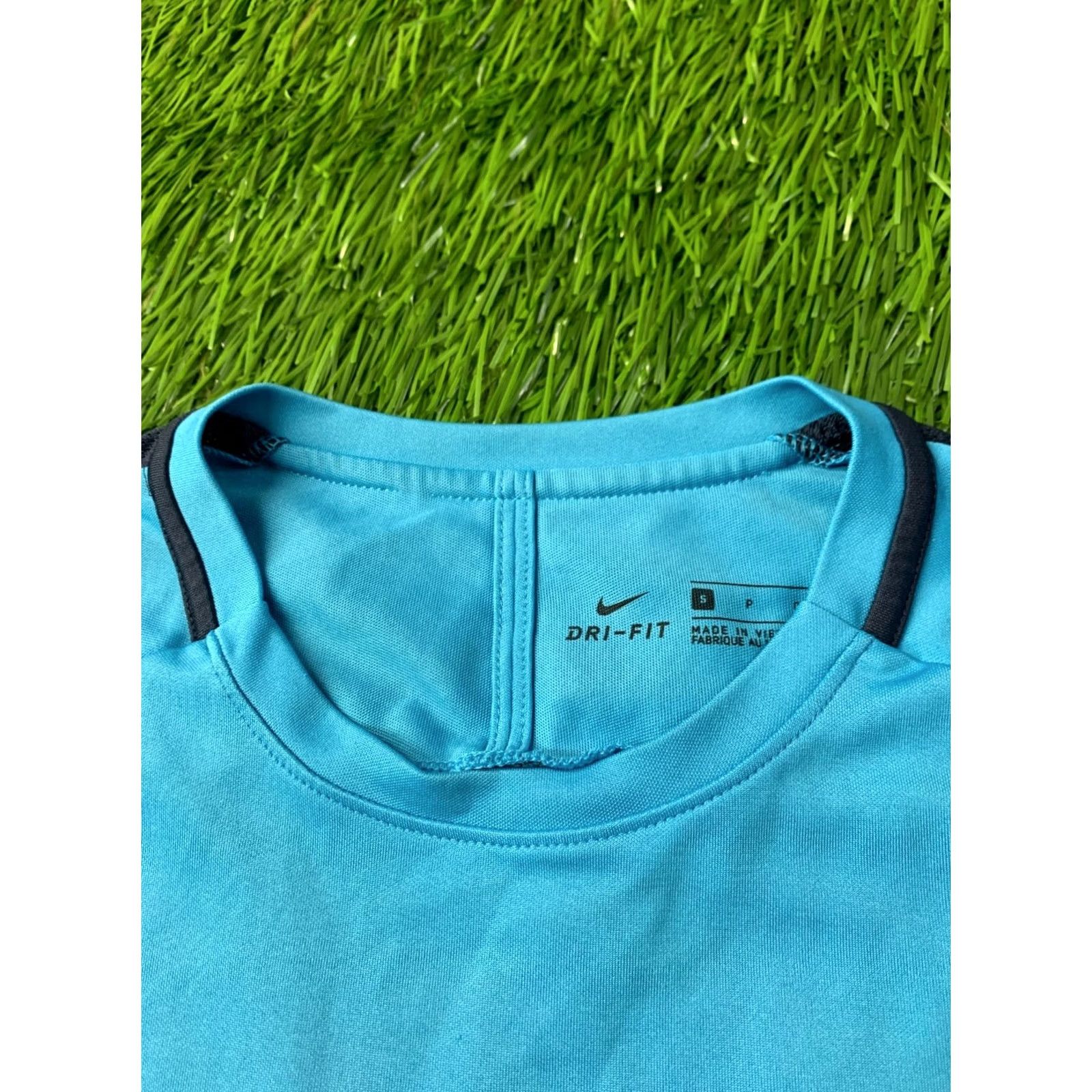 Nike Nike Academy Dri-FIT Original 2017 Men Football Shirt Jersey Tee Size S Blue/Black Nike Dri-FIT Men Football Shirt S Size US S / EU 44-46 / 1 - 4 Thumbnail