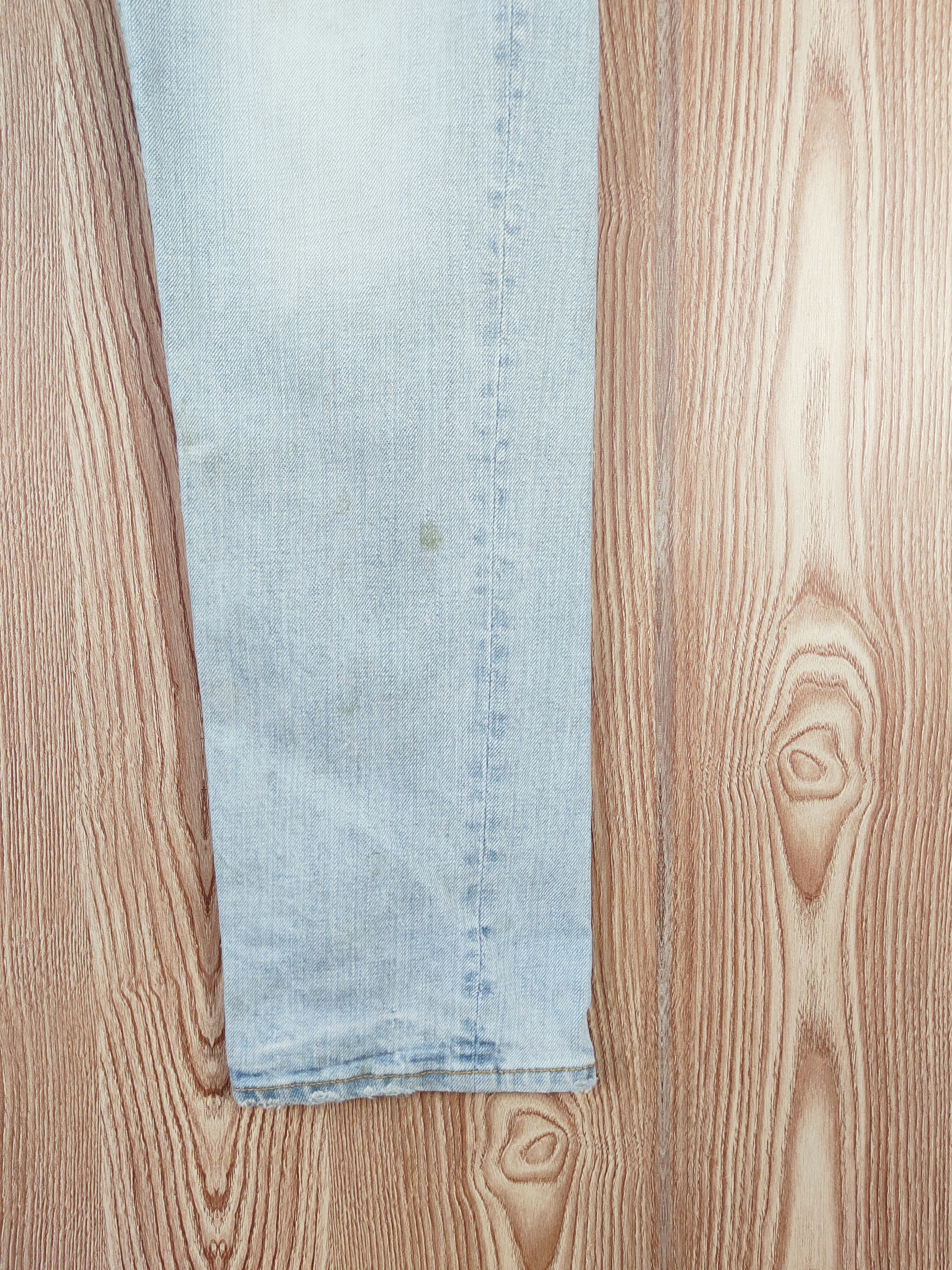American Eagle Outfitters Vintage Blue Faded Distressed Ripped Jeans #W779 Size US 35 - 6 Thumbnail